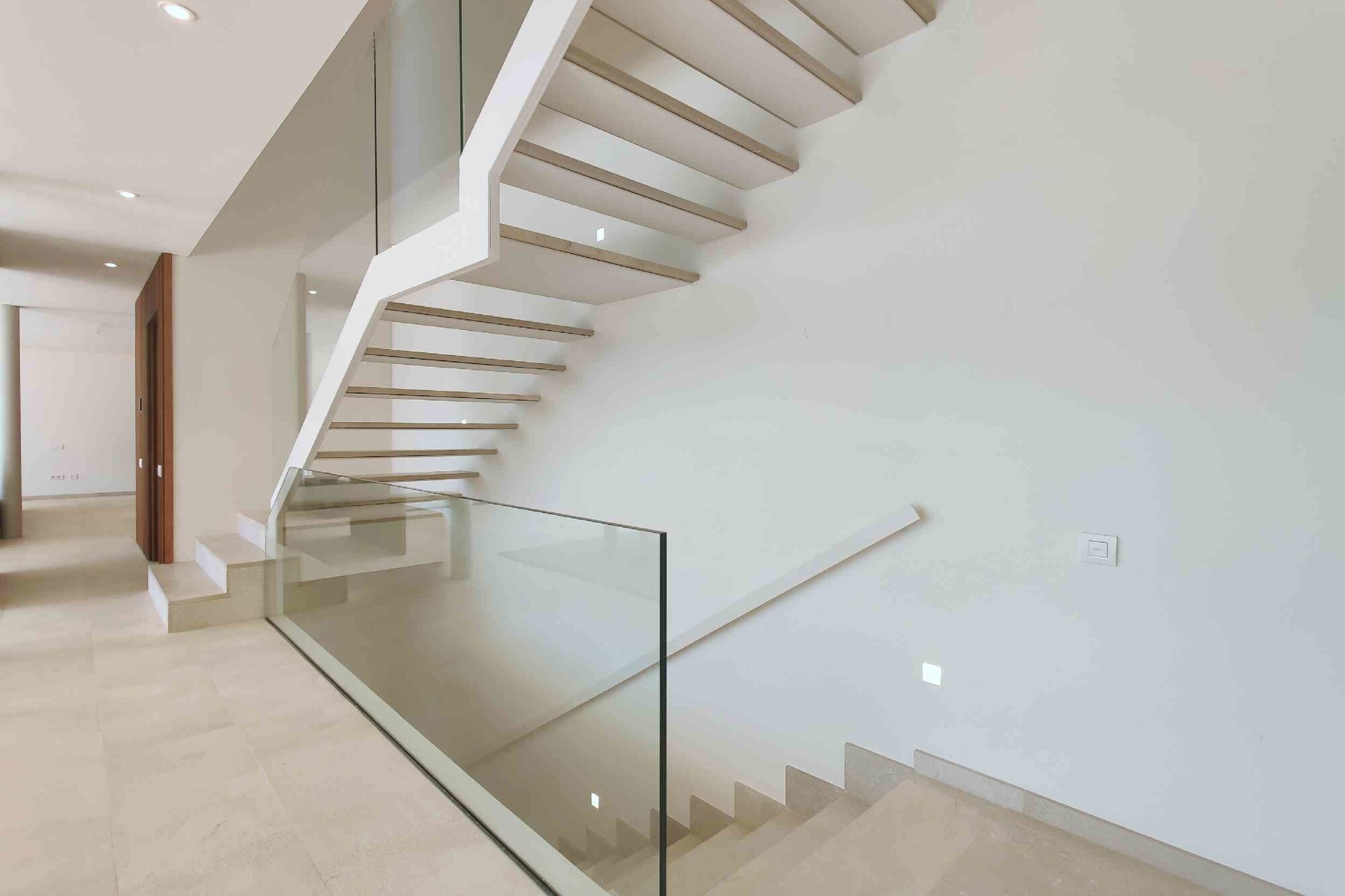 NEW CONSTRUCTION: Modern luxury villa with sea view