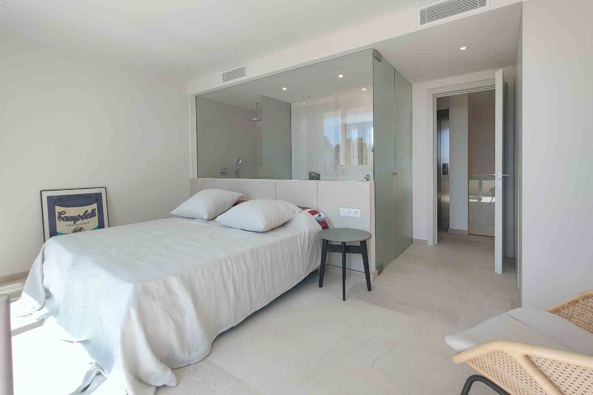 NEW CONSTRUCTION: Modern luxury villa with sea view