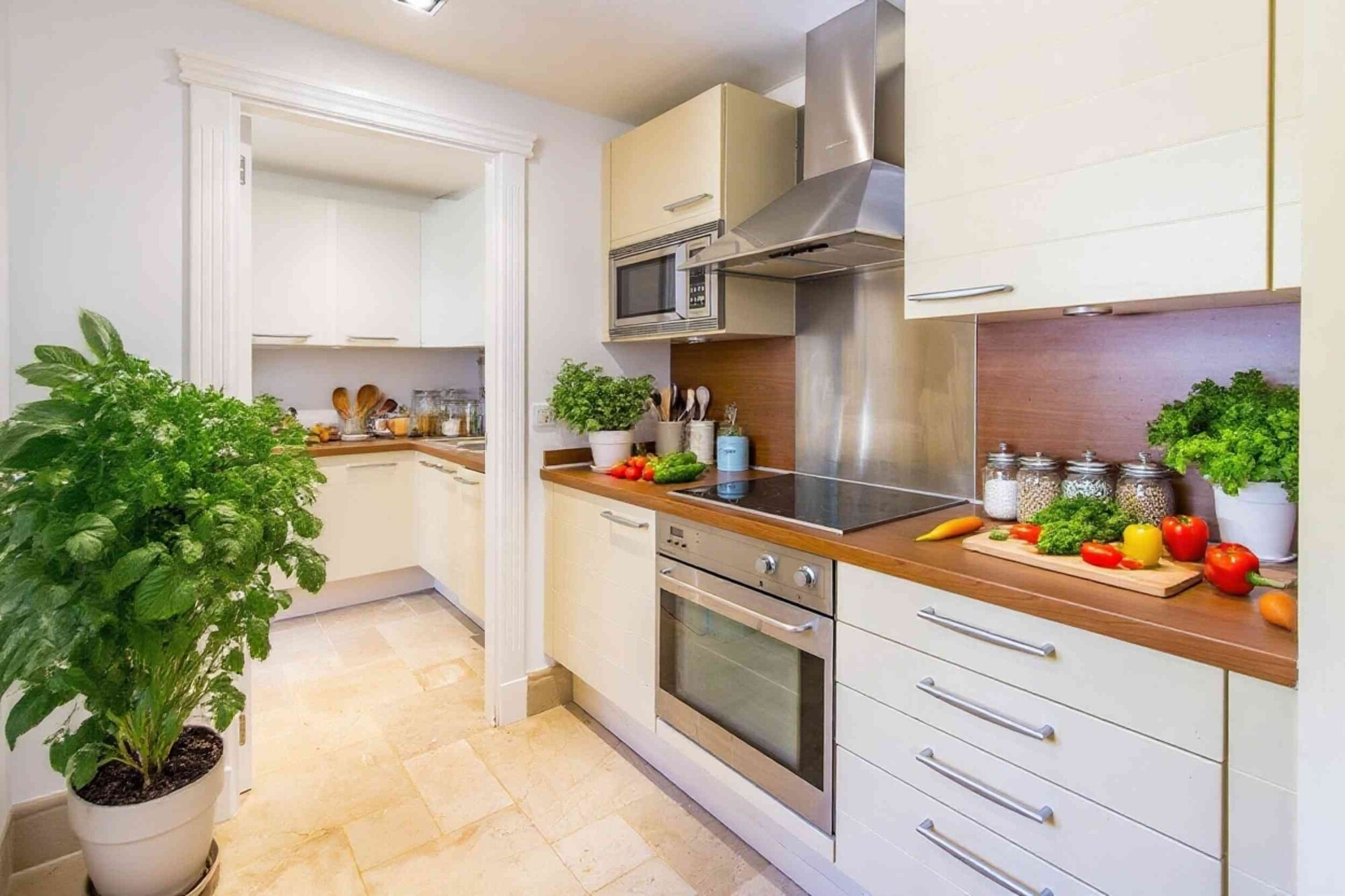 Piso con vistas al mar en complejo de lujo con SPA