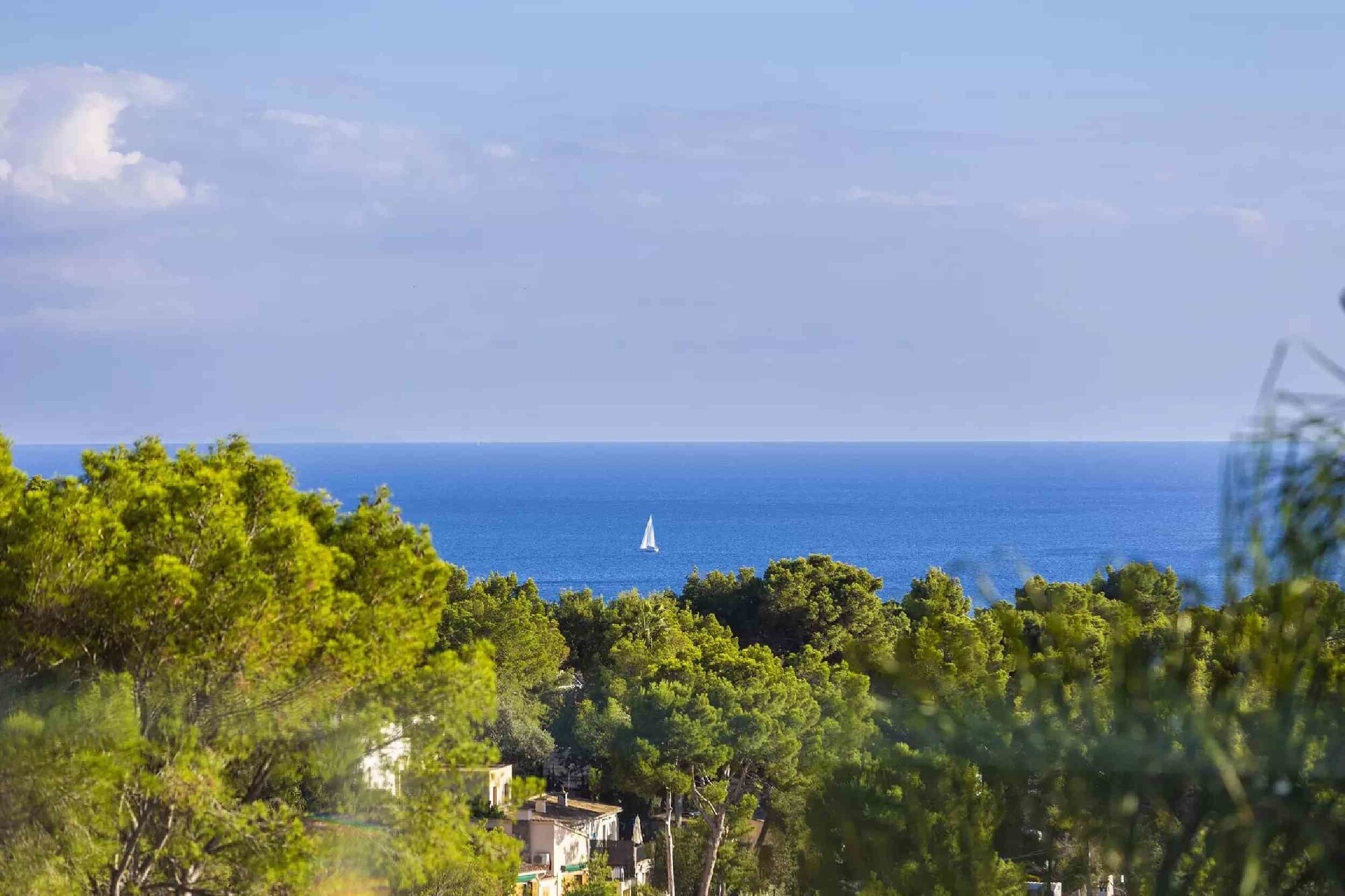 Moderne Villa mit Gäste-Apartment und Swimmingpool