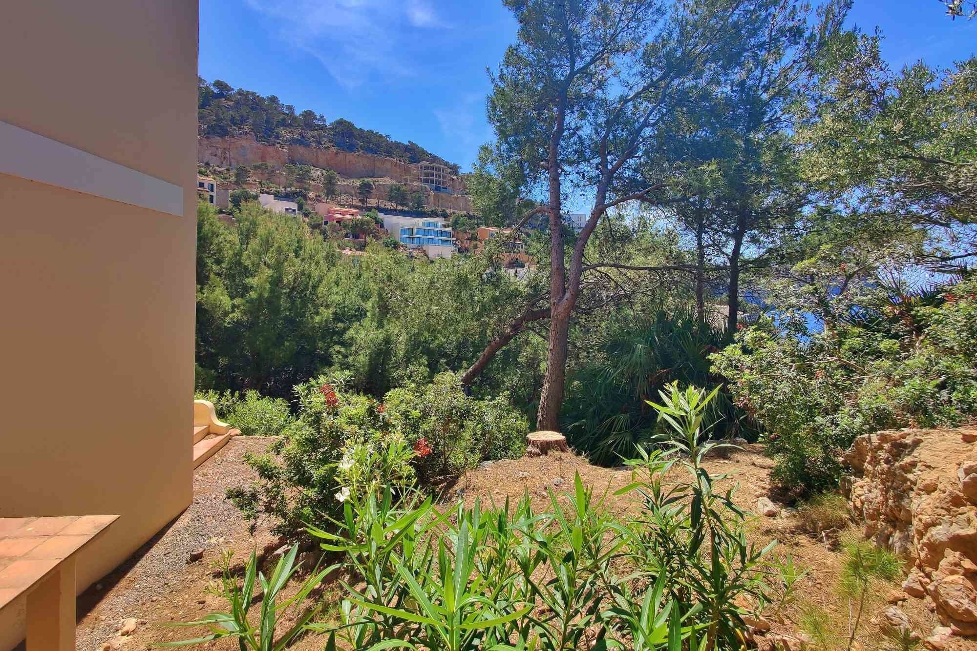 Renoviertes Apartment mit Teil-Meerblick