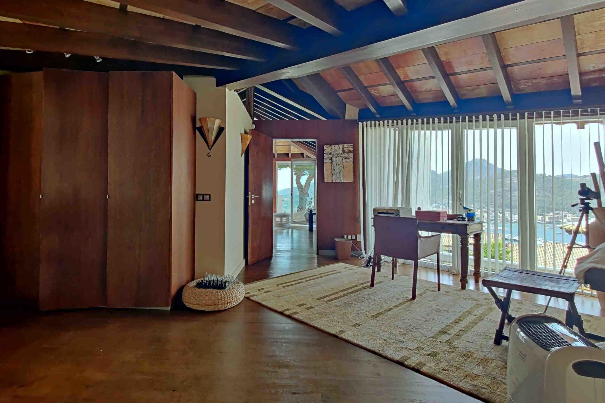 Dream villa by architect Rubio near the port