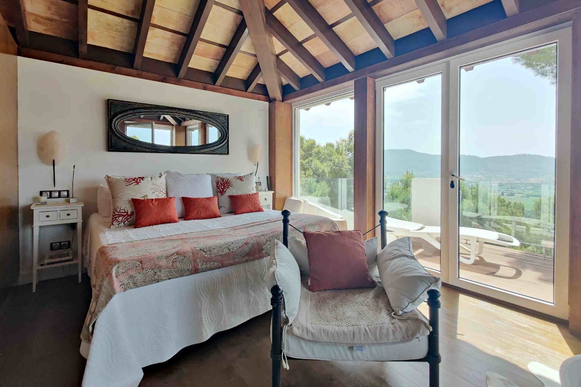 Dream villa by architect Rubio near the port