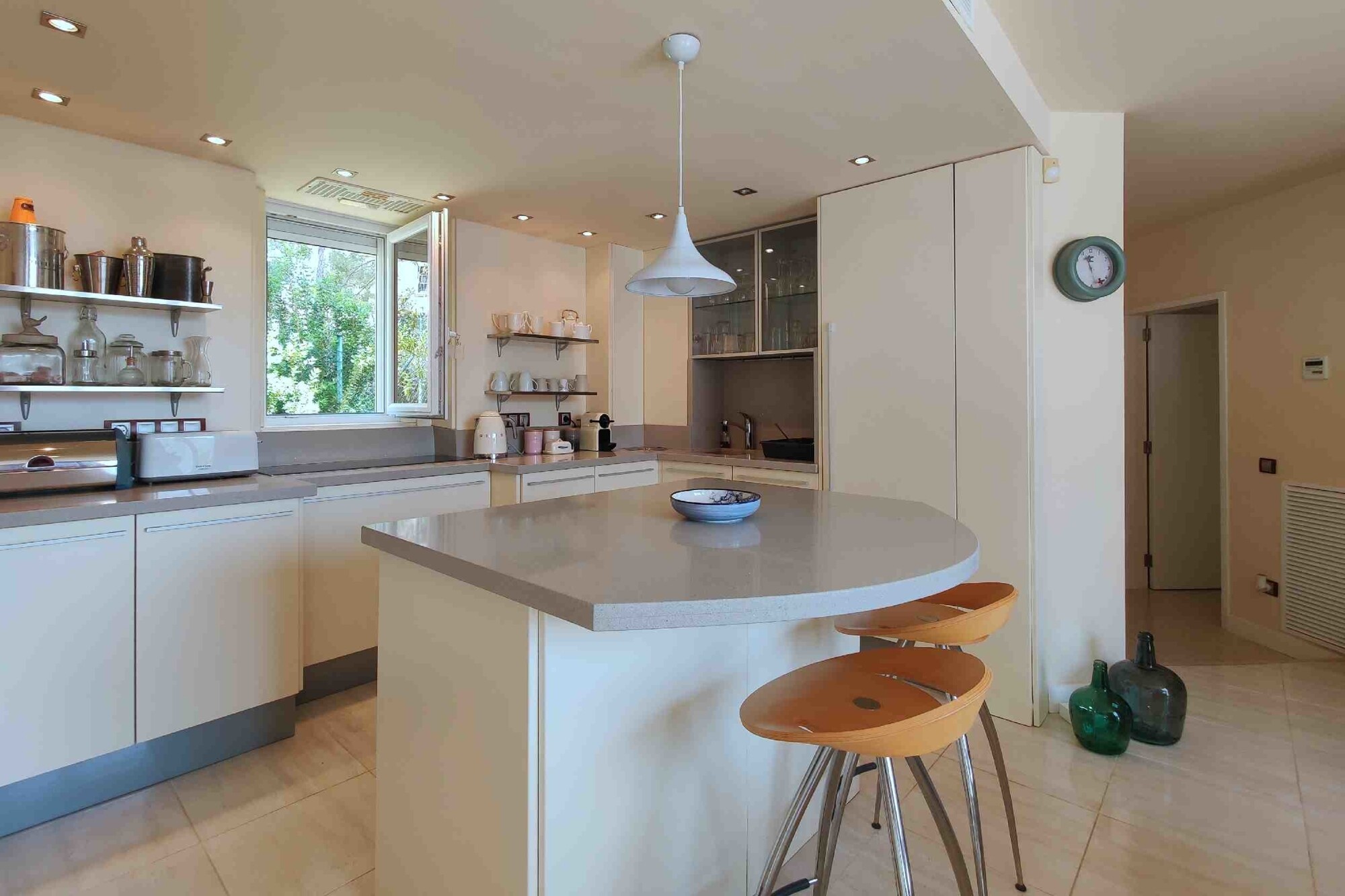 Dream villa by architect Rubio near the port