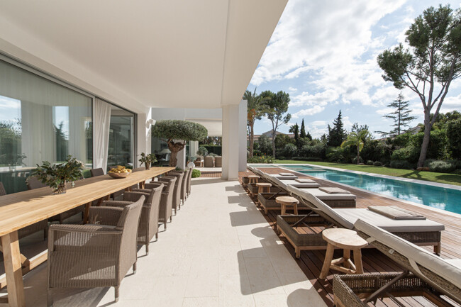 Modern luxury villa with spectacular pool area