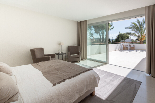 Modern luxury villa with spectacular pool area