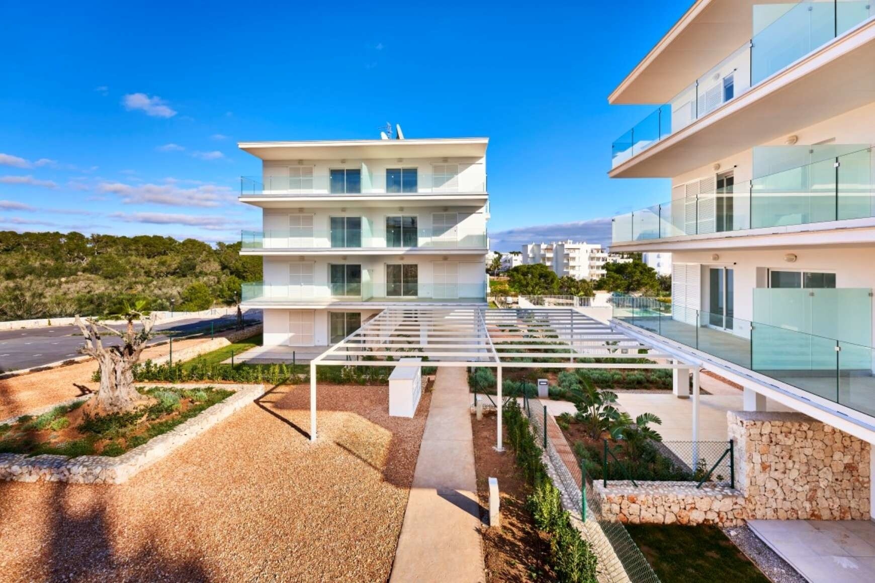 NEW CONSTRUCTION: Modern apartment at the port of Cala D'Or