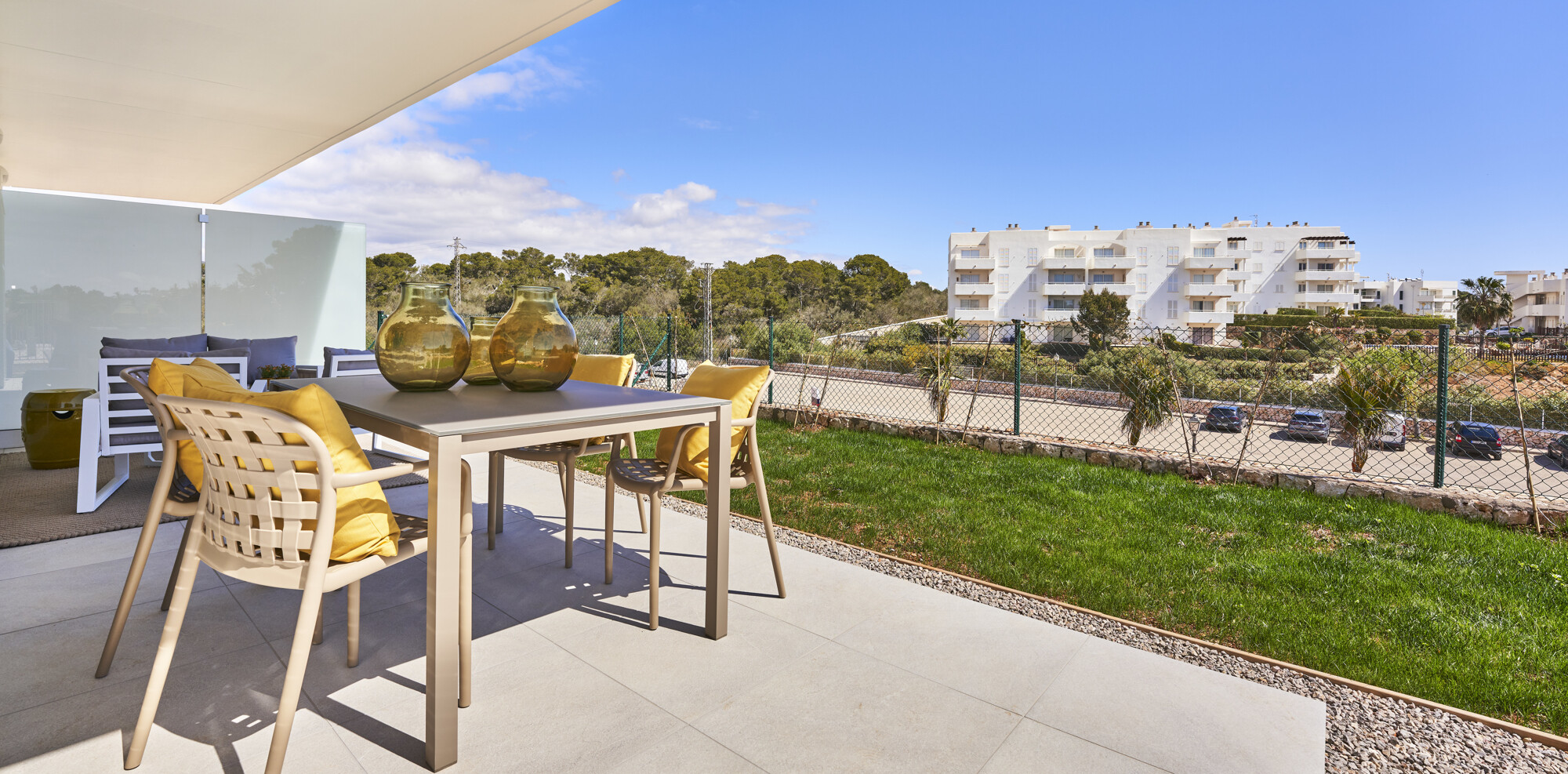 NEUBAU: Modernes Apartment am Hafen von Cala D'Or