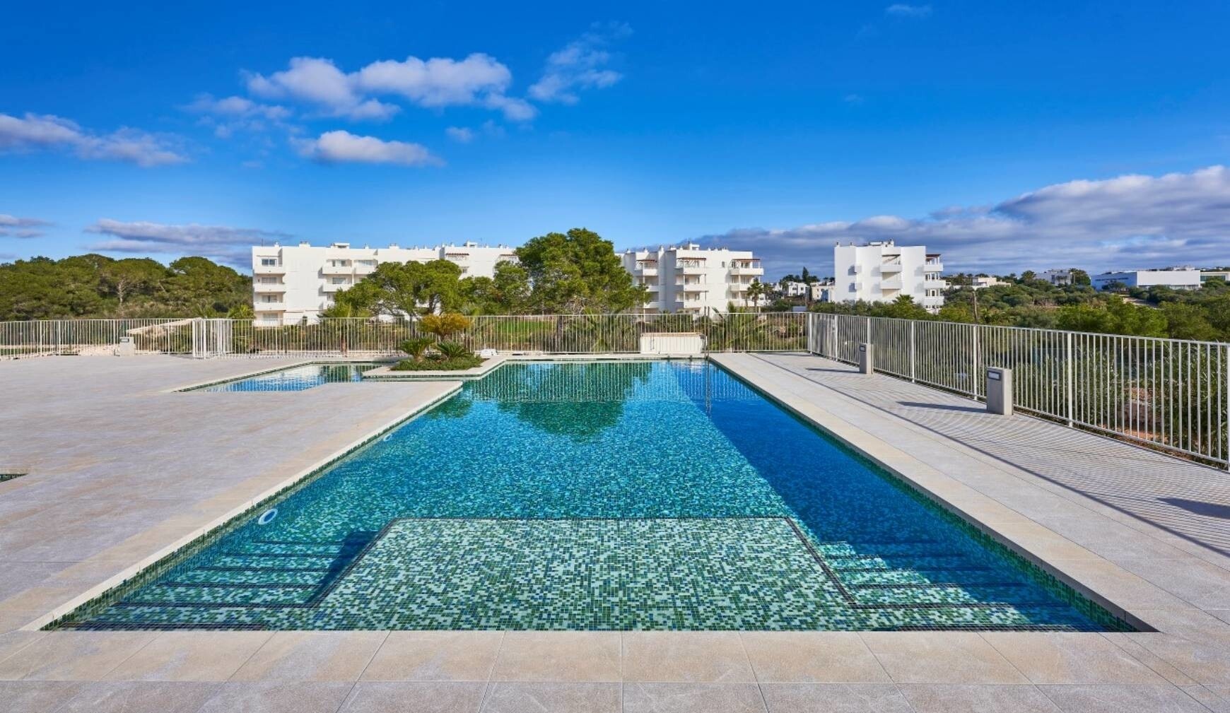 NEW CONSTRUCTION: Modern apartment at the port of Cala D'Or