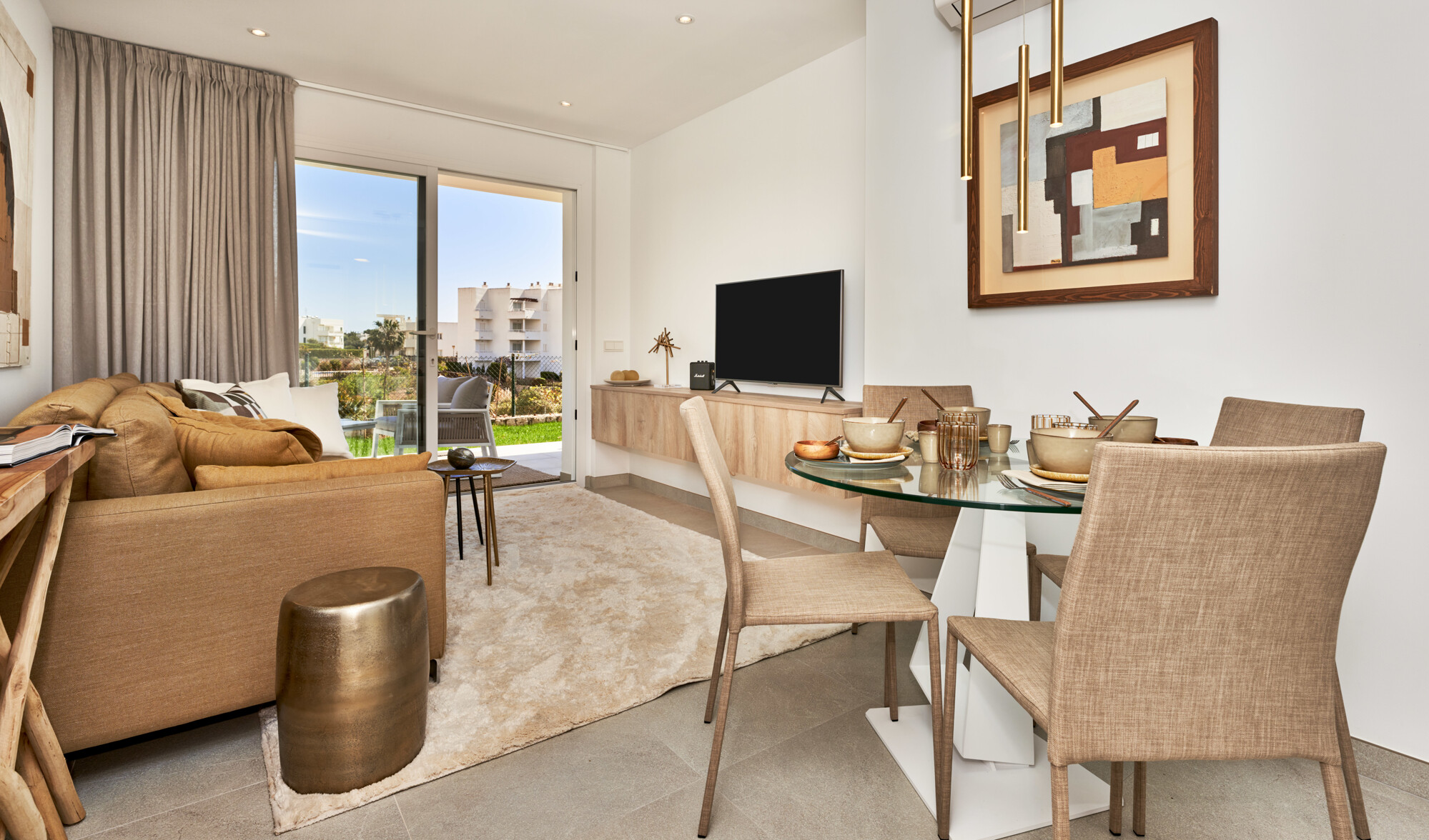 NUEVA CONSTRUCCIÓN: Apartamento en planta baja con jardín privado