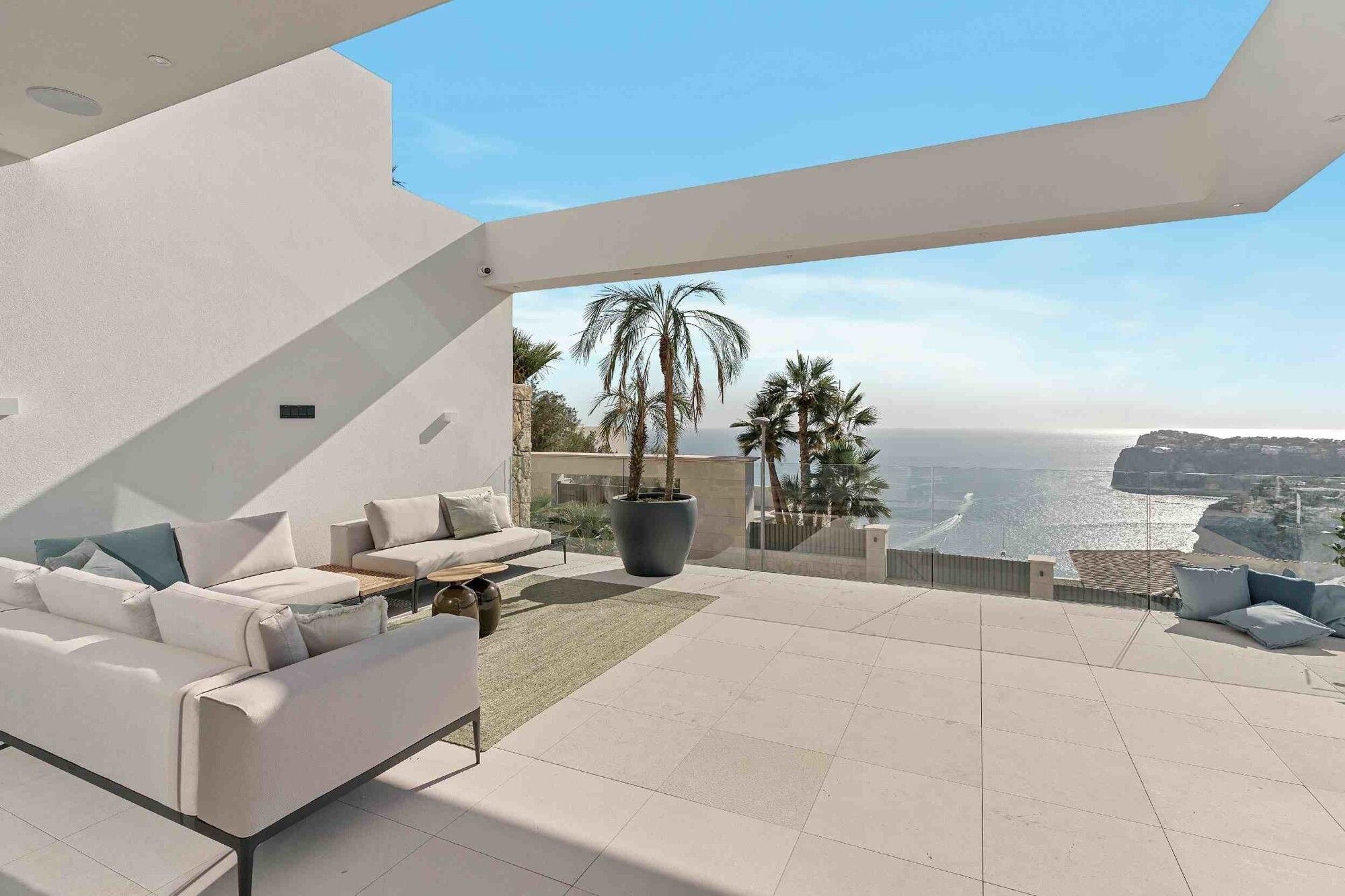 NEW CONSTRUCTION (UNDER CONSTRUCTION): Modern luxury villa in Cala Llamp