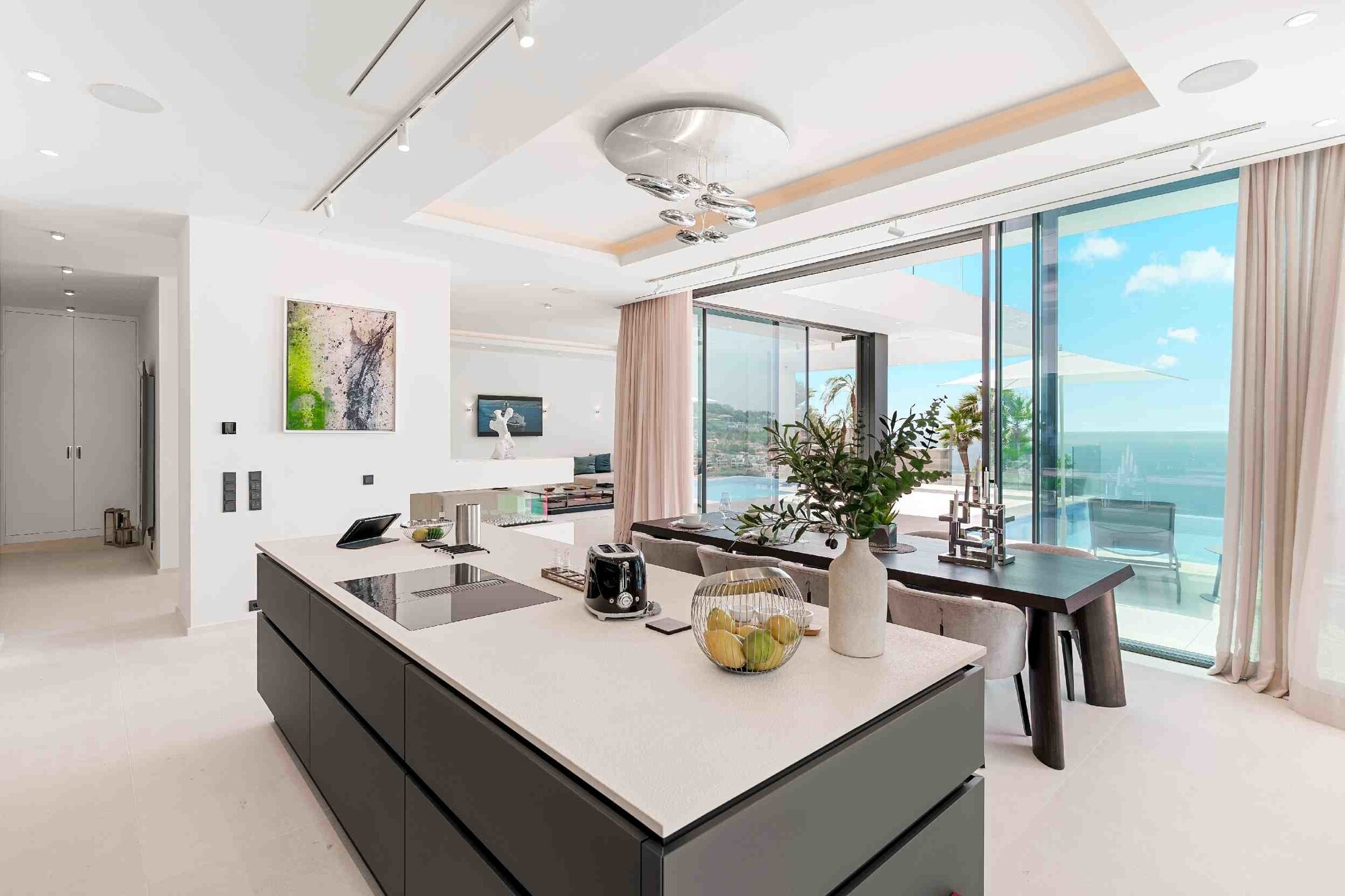 NEW CONSTRUCTION (UNDER CONSTRUCTION): Modern luxury villa in Cala Llamp