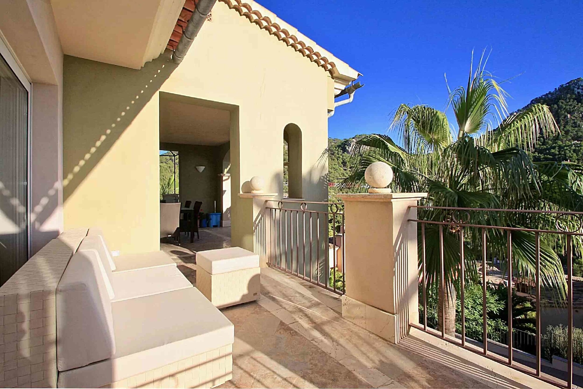 MIETE: Vollausgestattetes Penthouse in Luxus-Residenz Gran Folies