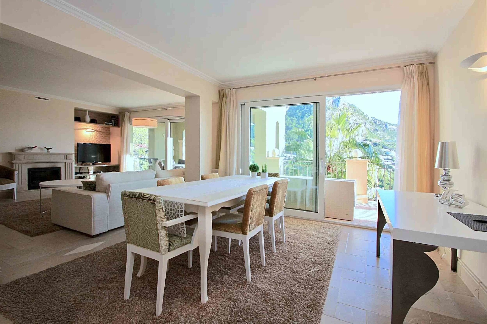 MIETE: Vollausgestattetes Penthouse in Luxus-Residenz Gran Folies