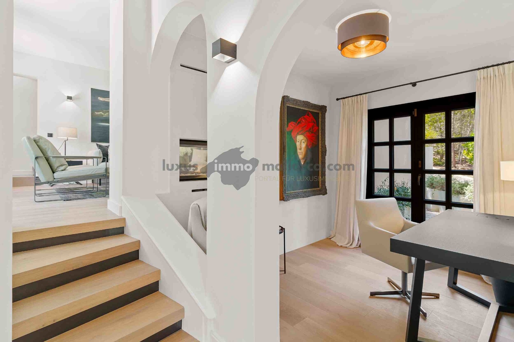 Modernized villa near the marina