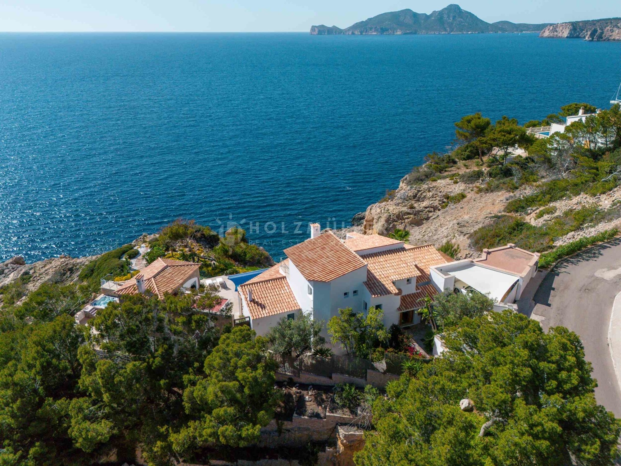 Villa in erster Meereslinie mit Blick auf die Insel Dragonera