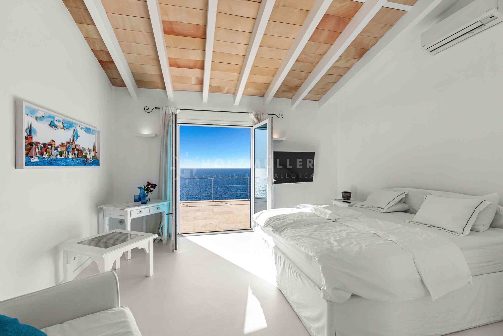 Villa in erster Meereslinie mit Blick auf die Insel Dragonera
