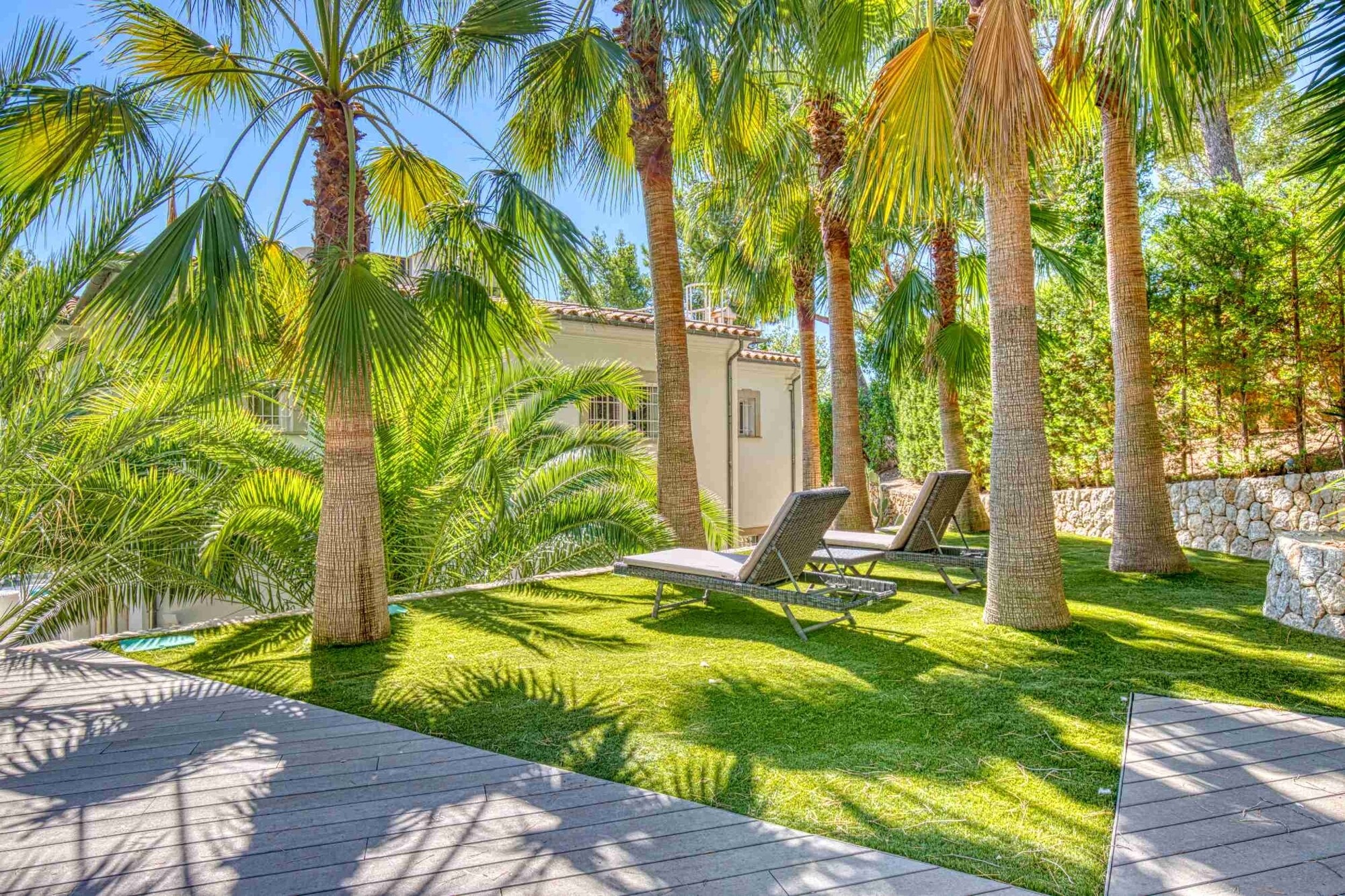 Majestätische Villa mit Meerblick und XXL-Garage