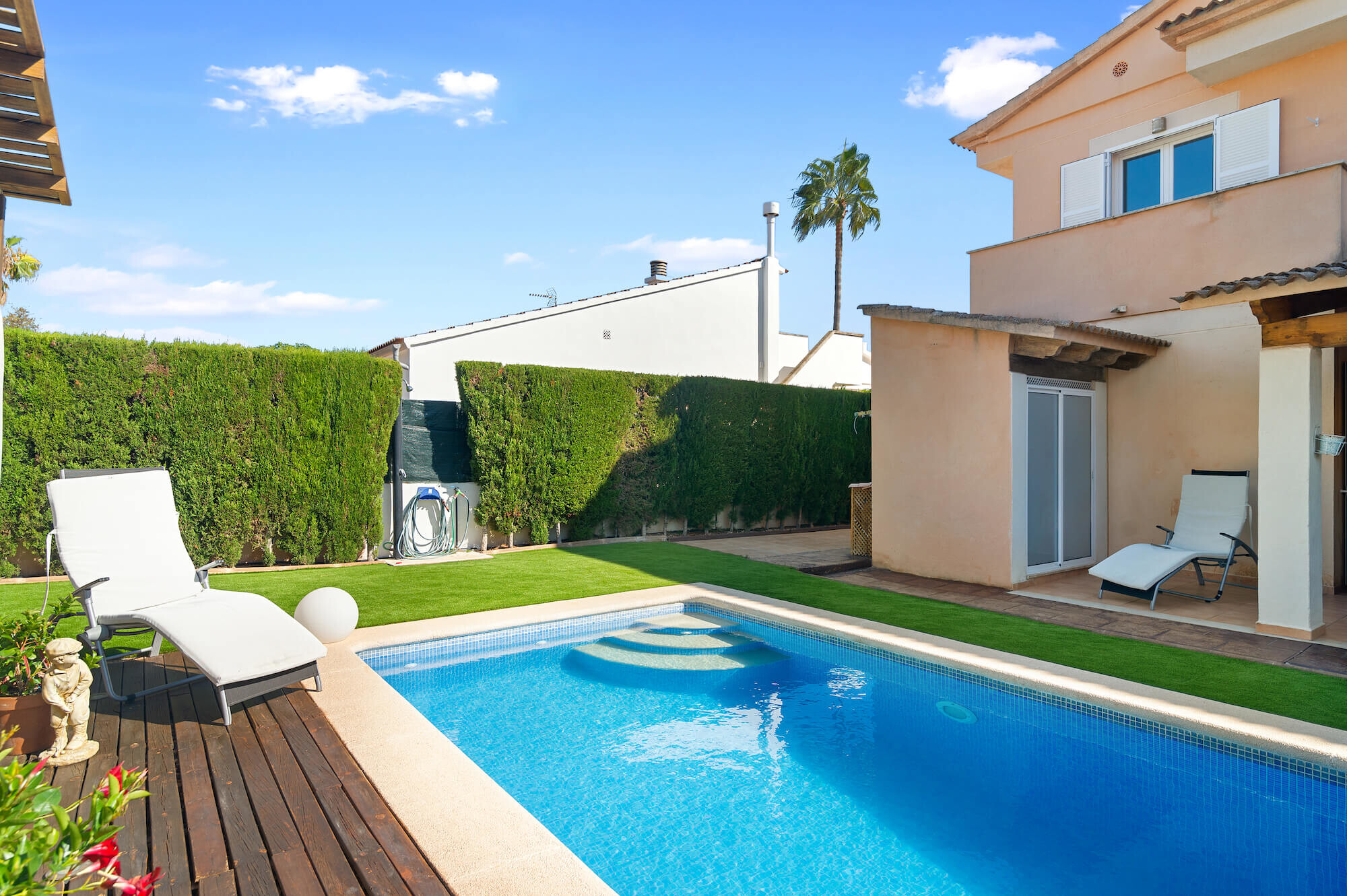 Fantástica casa adosada con piscina privada