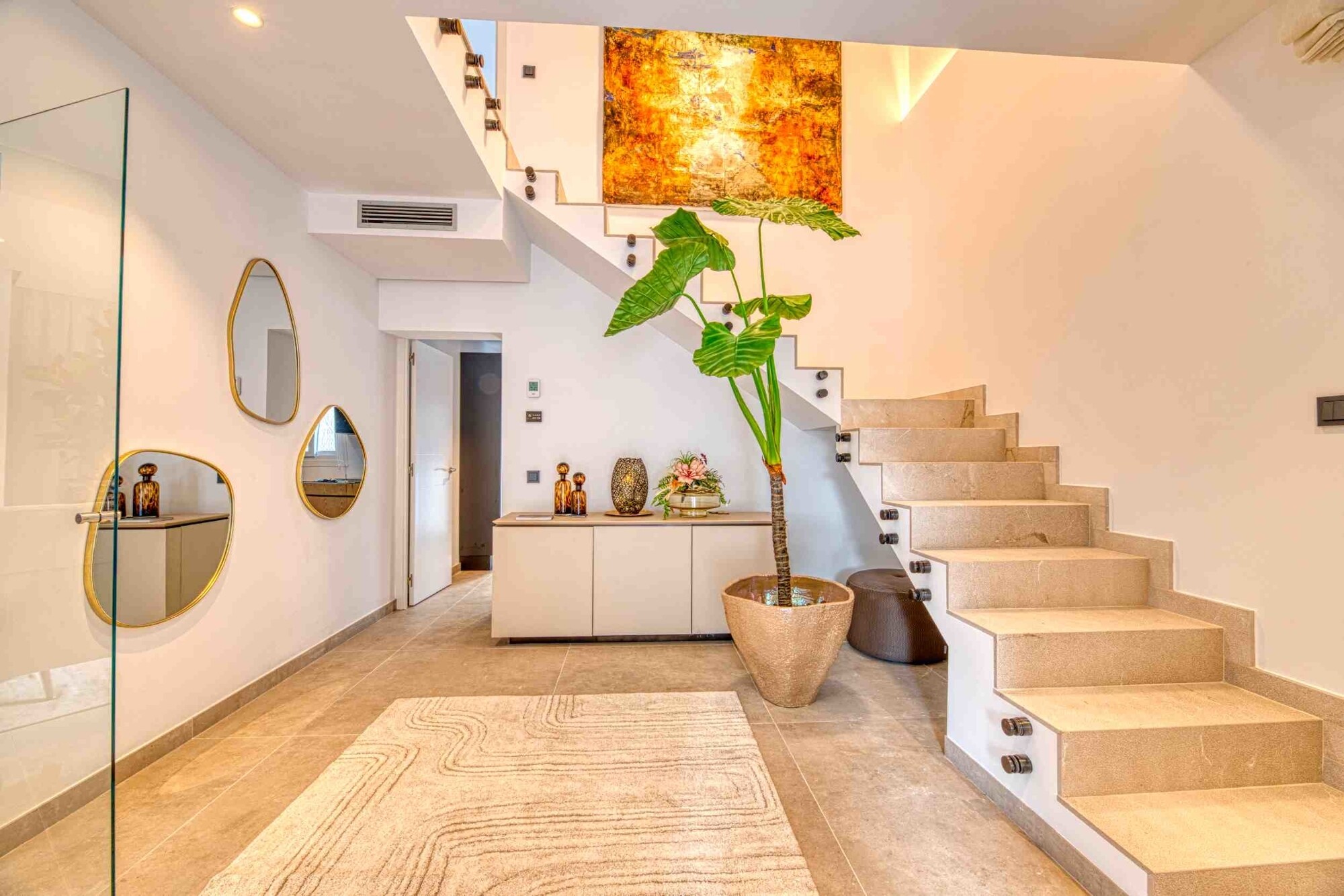 Modern residential building including adjoining commercial unit