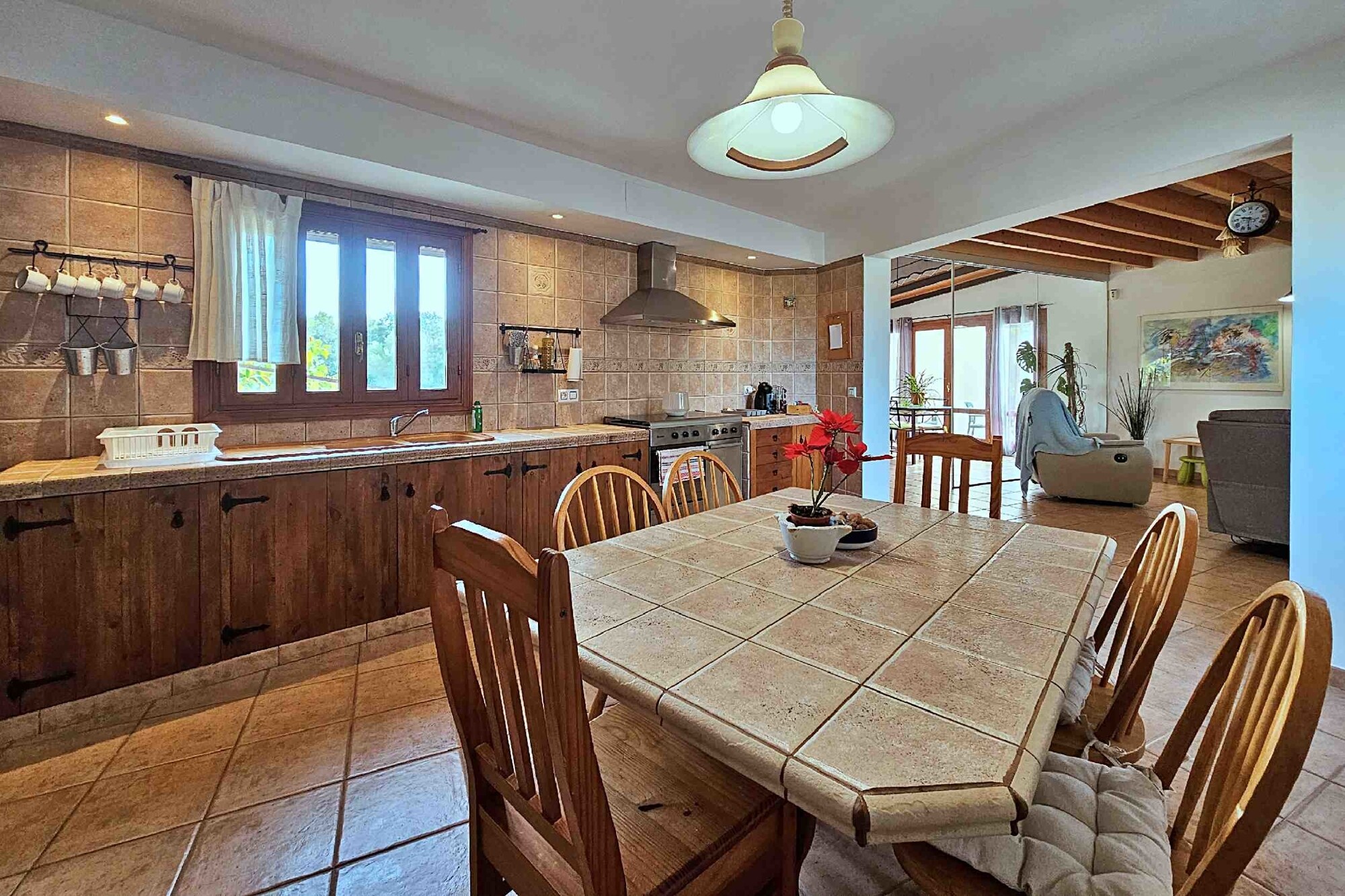 Country house with lots of potential including rental license