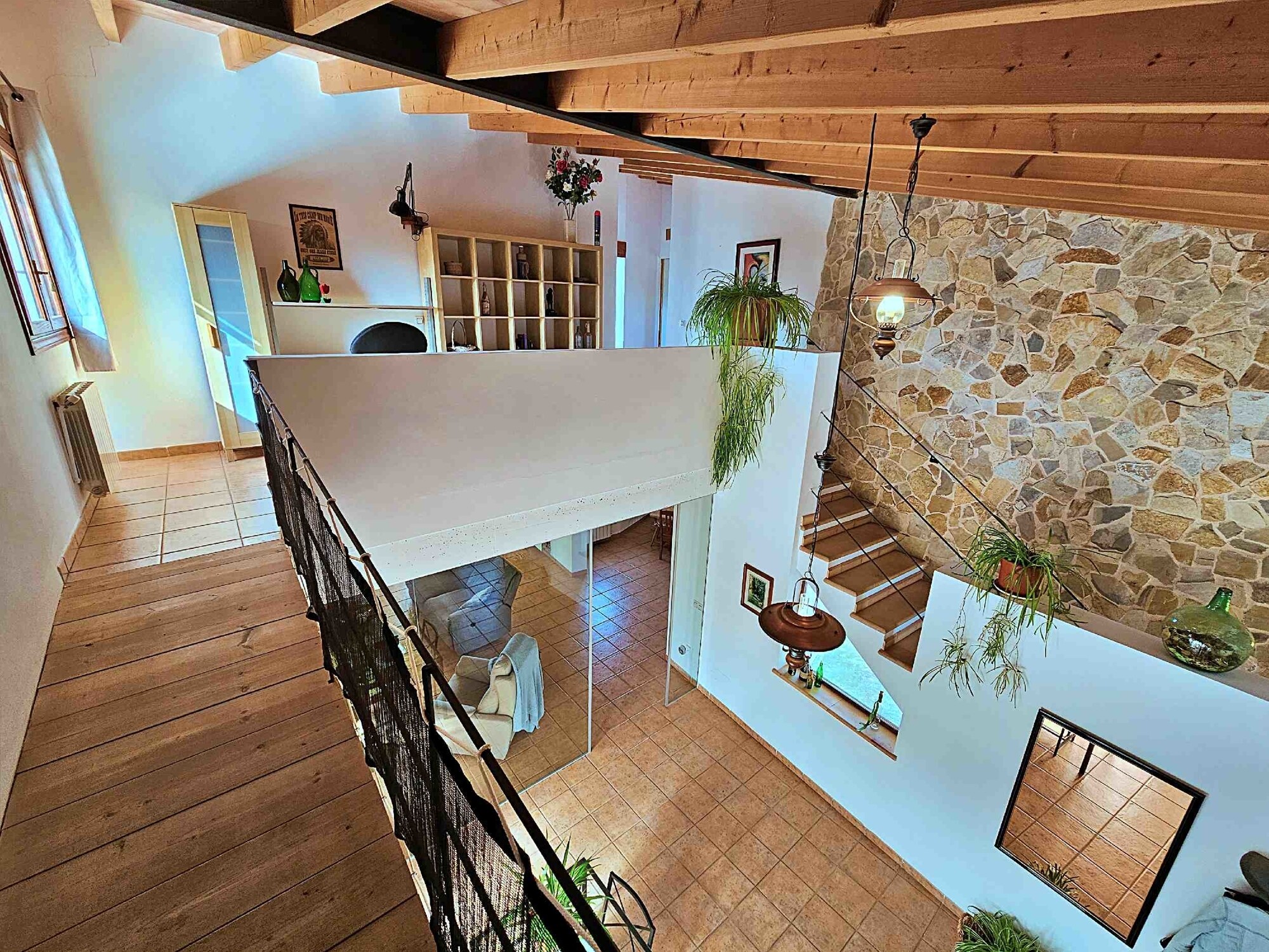 Country house with lots of potential including rental license