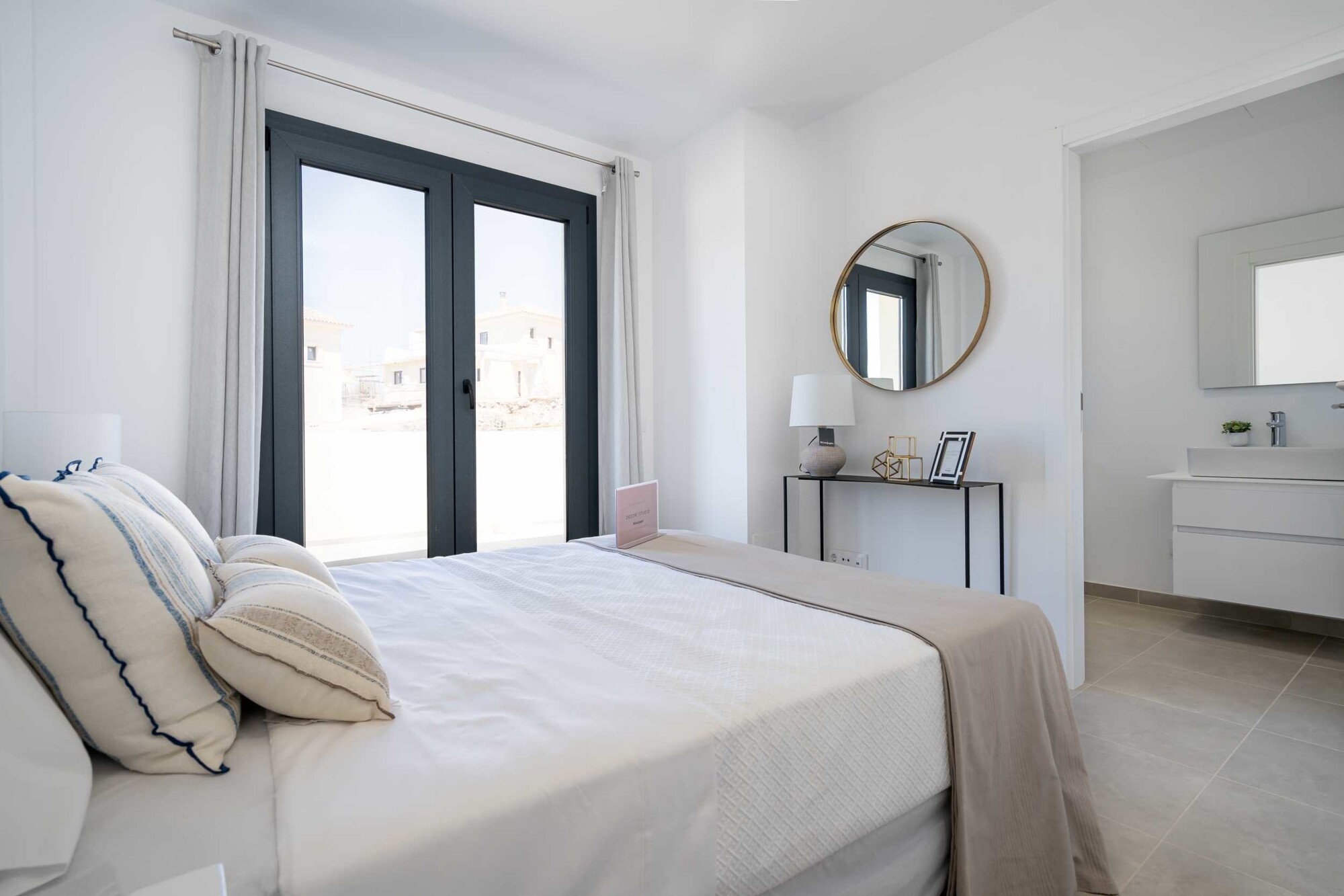 NEW BUILD: Detached villa close to the dream beach