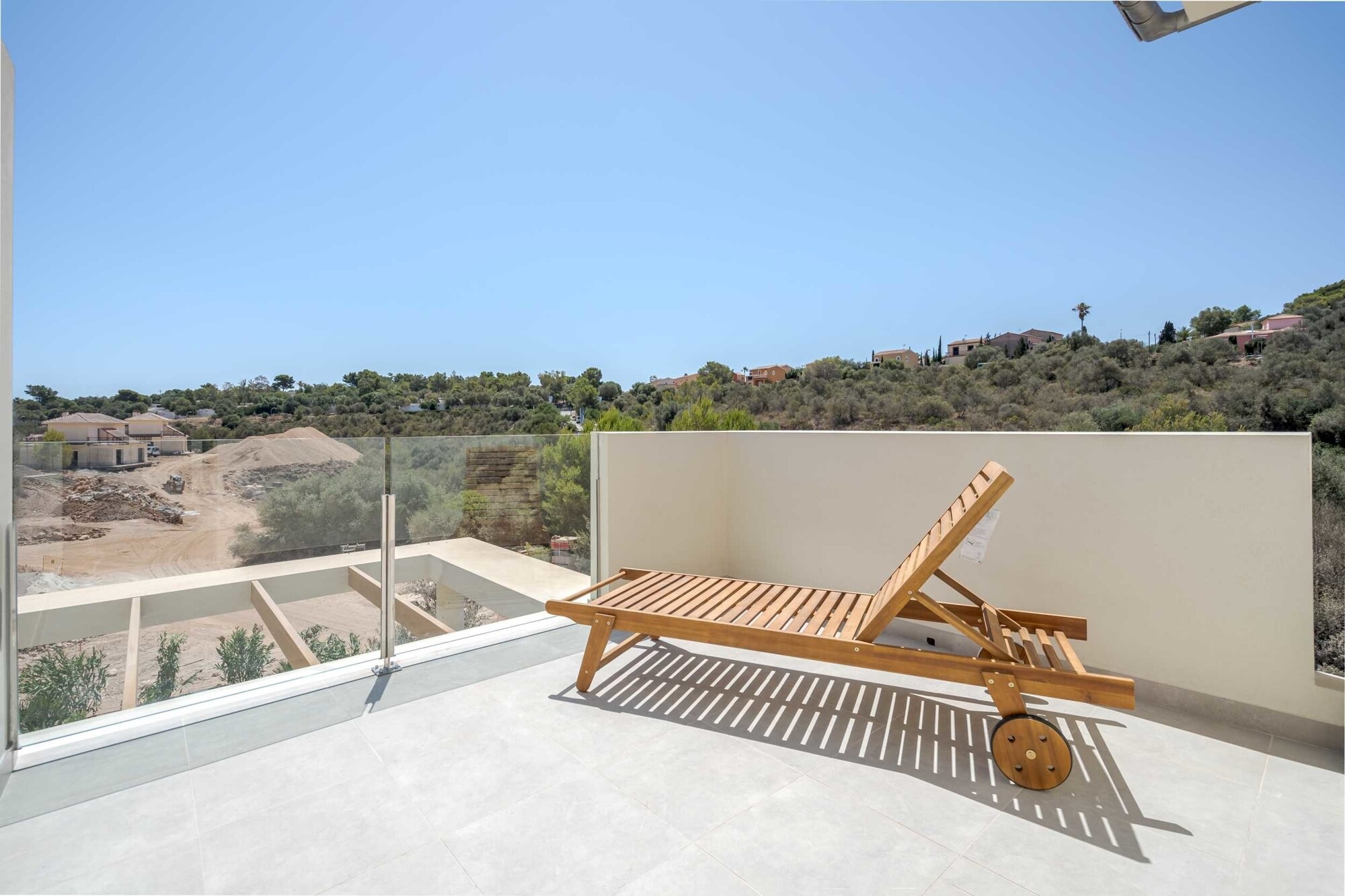 NEW BUILD: Detached villa close to the dream beach