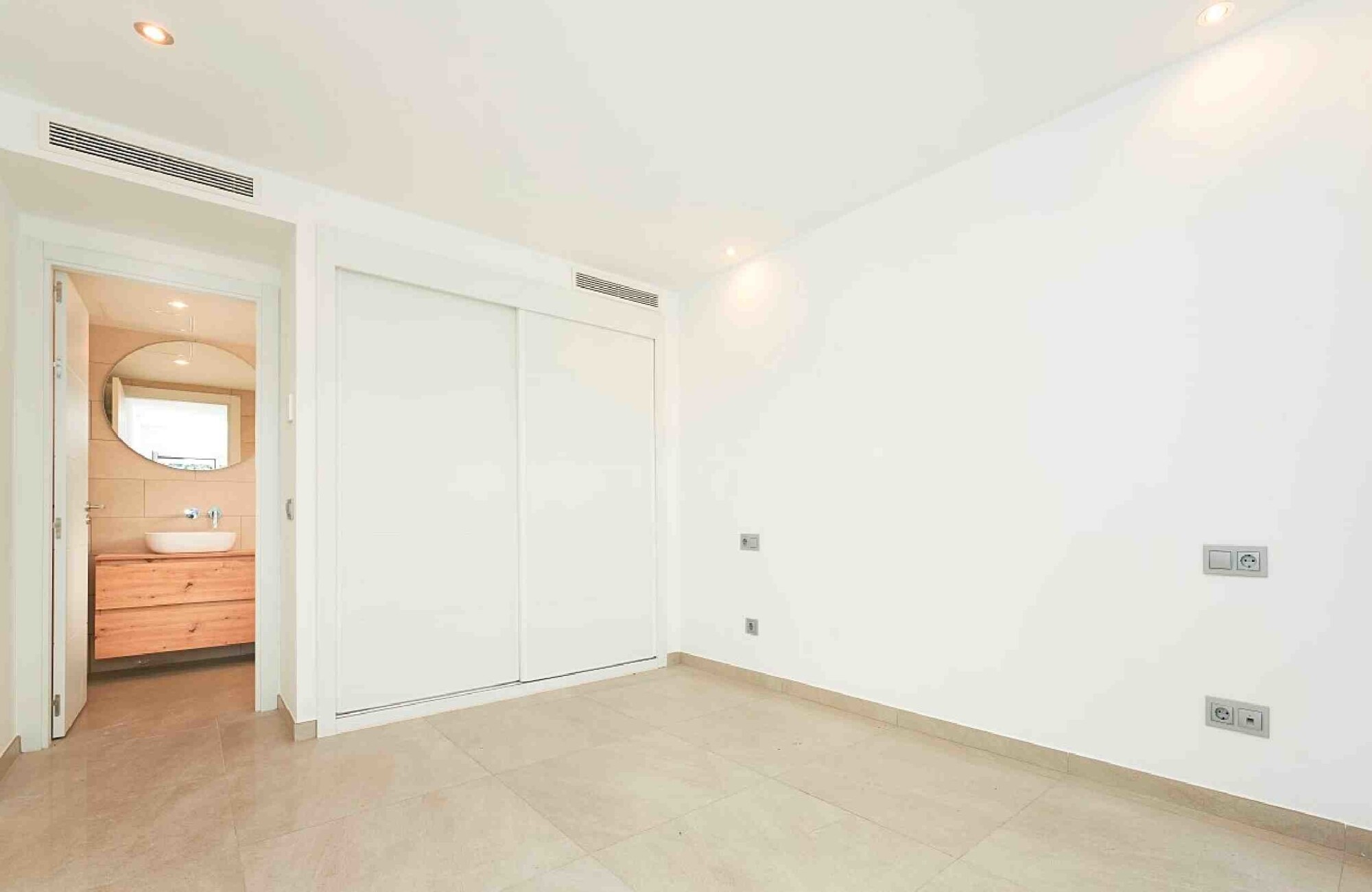 Neubau (fertiggestellt): Apartment mit 3 Schlafzimmern