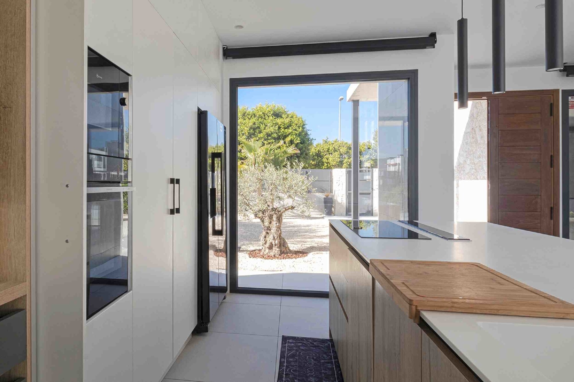 Ideal detached family house with swimming pool