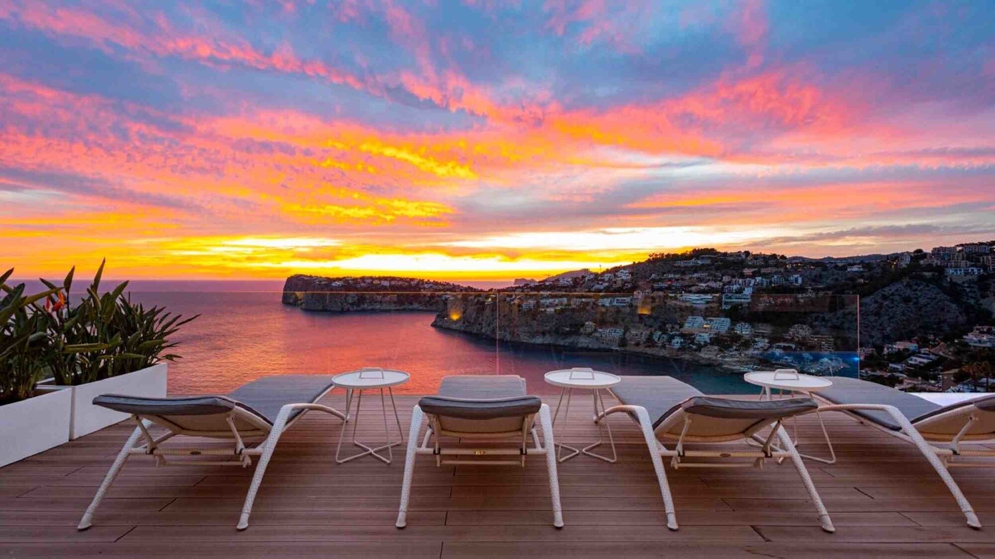 Luxurious villa with breathtaking sea views