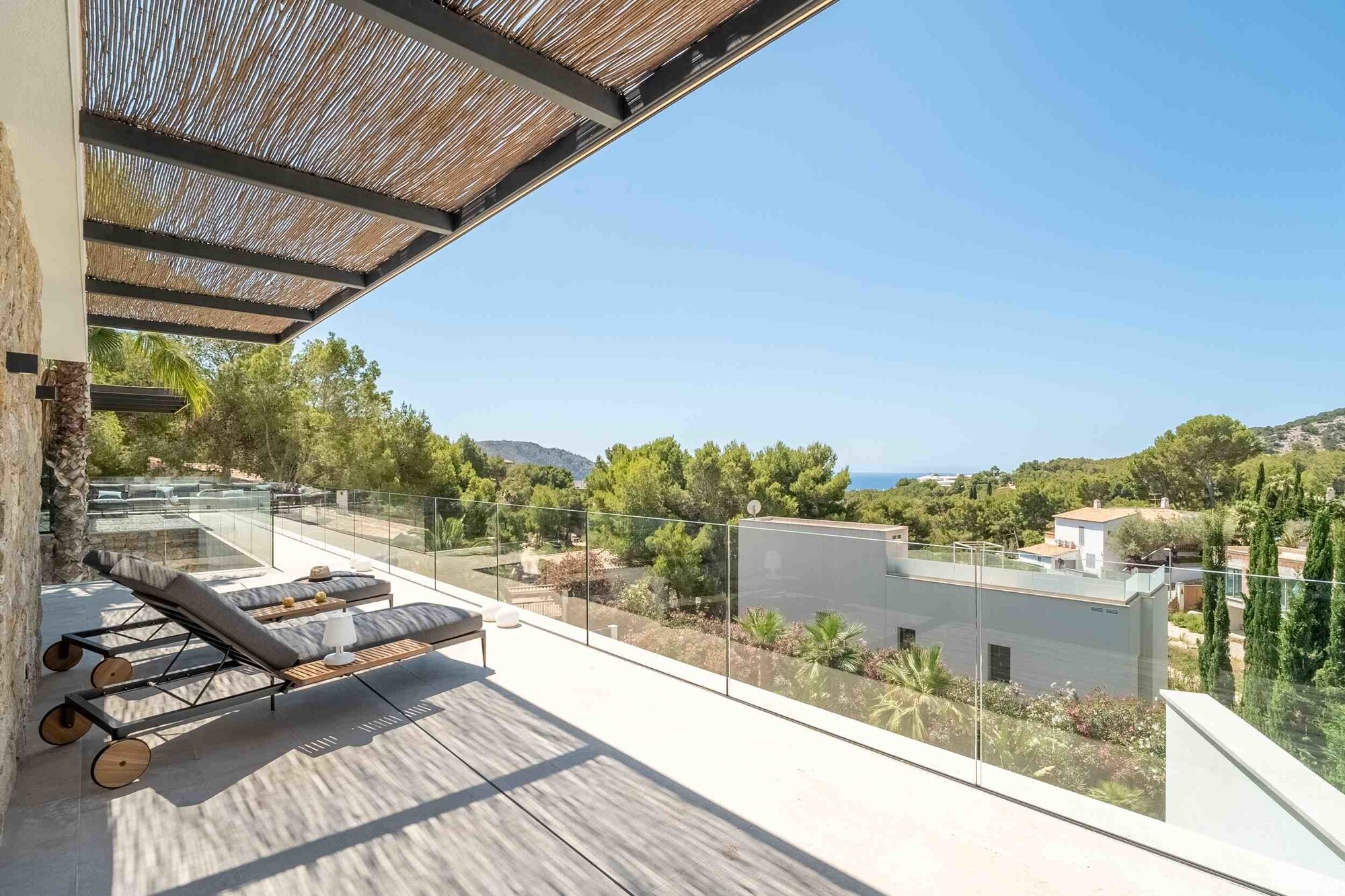 NUEVA CONSTRUCCIÓN (terminada): Moderna villa de lujo con vistas al mar