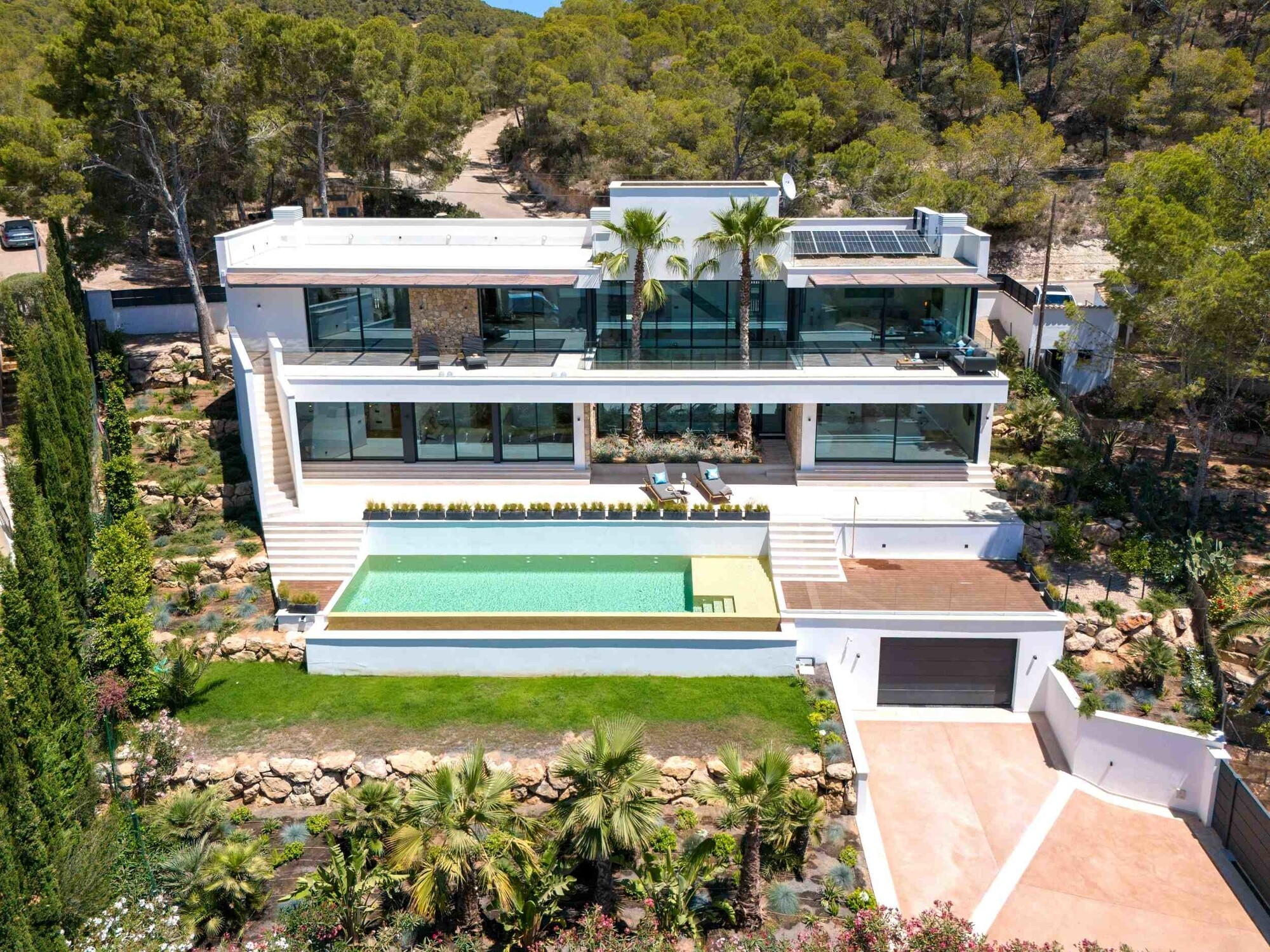 NEW BUILD (completed): Modern luxury villa with sea views