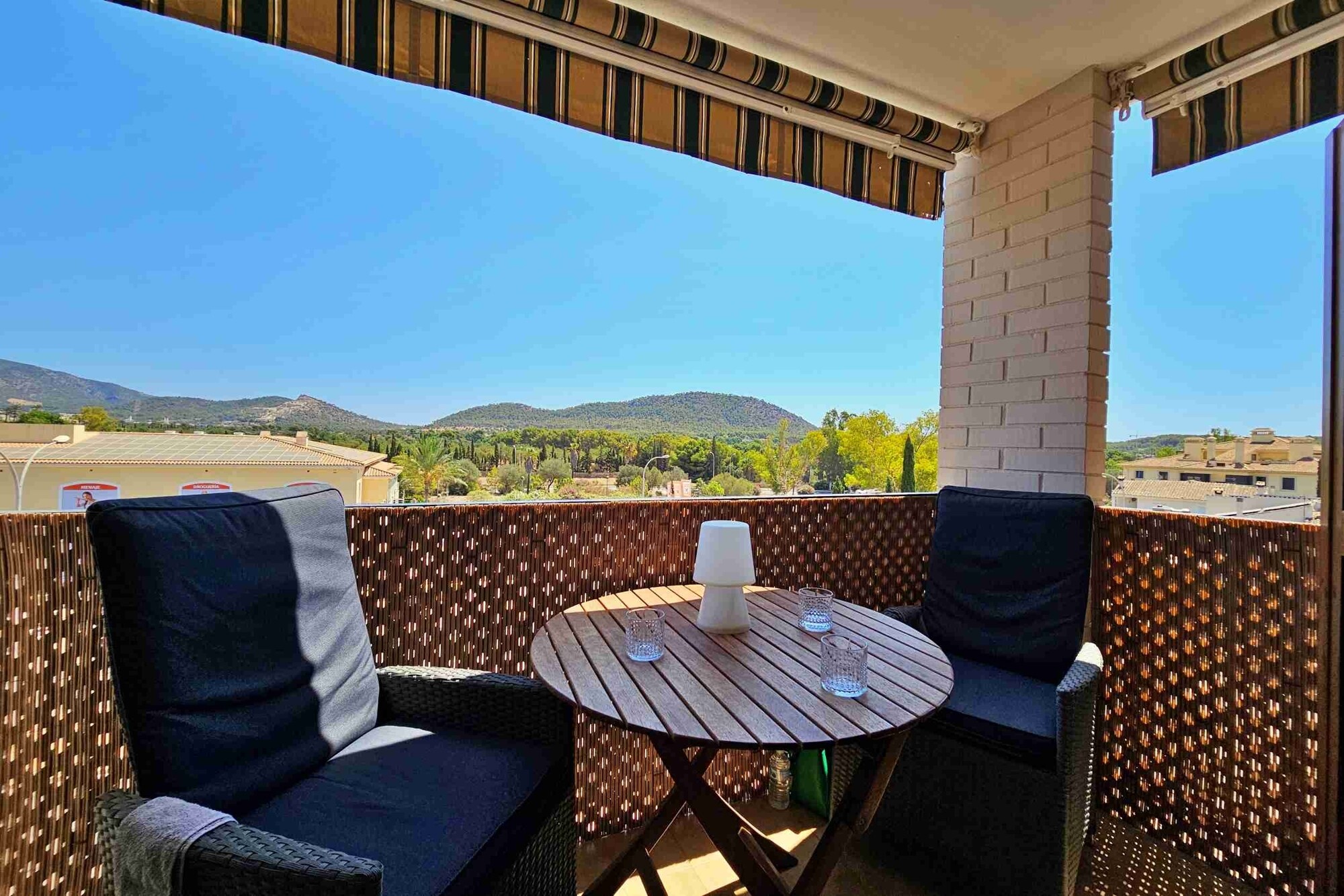 Eckwohnung in oberster Etage mit Balkon und Weitblick