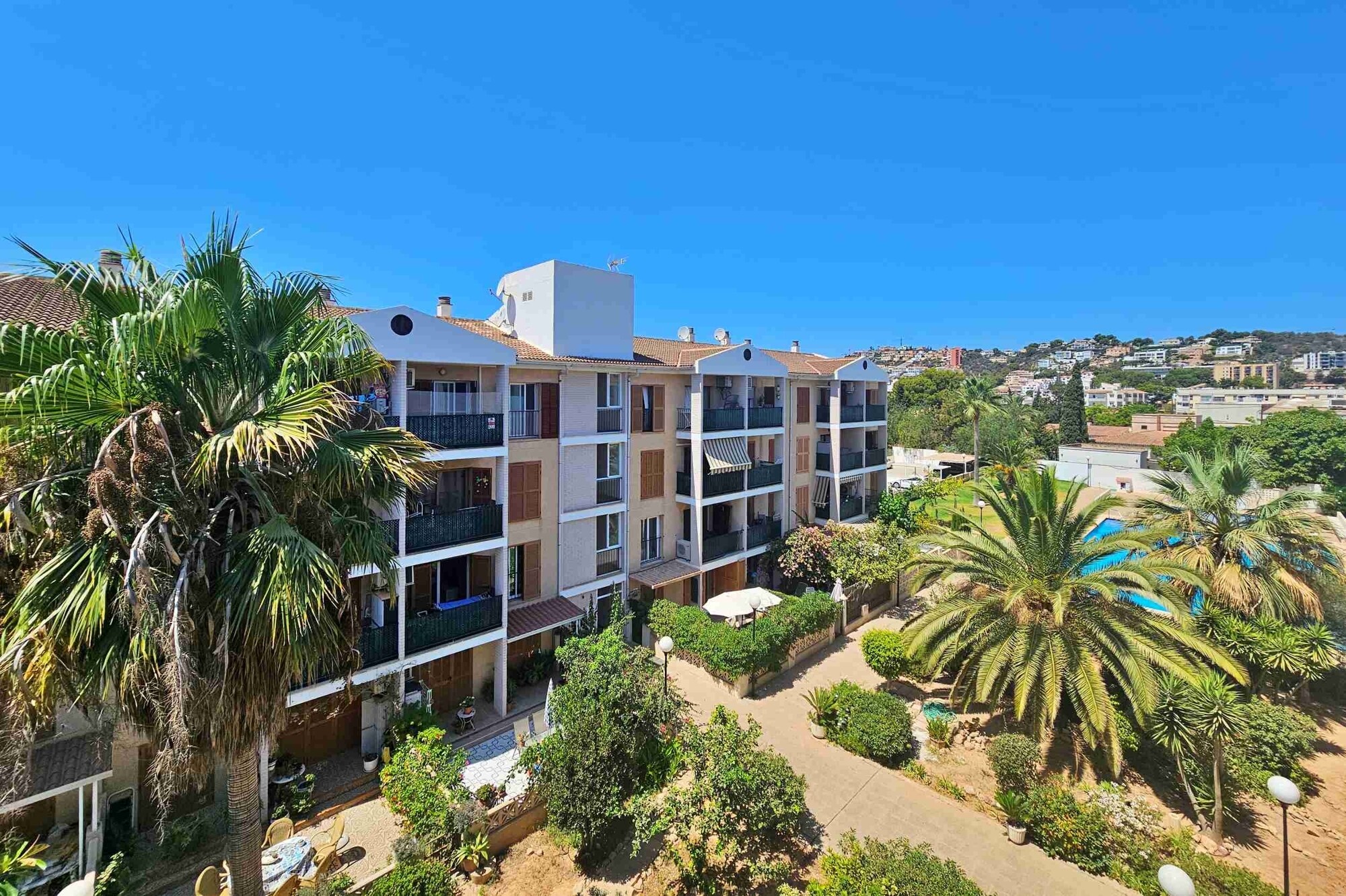 Eckwohnung in oberster Etage mit Balkon und Weitblick