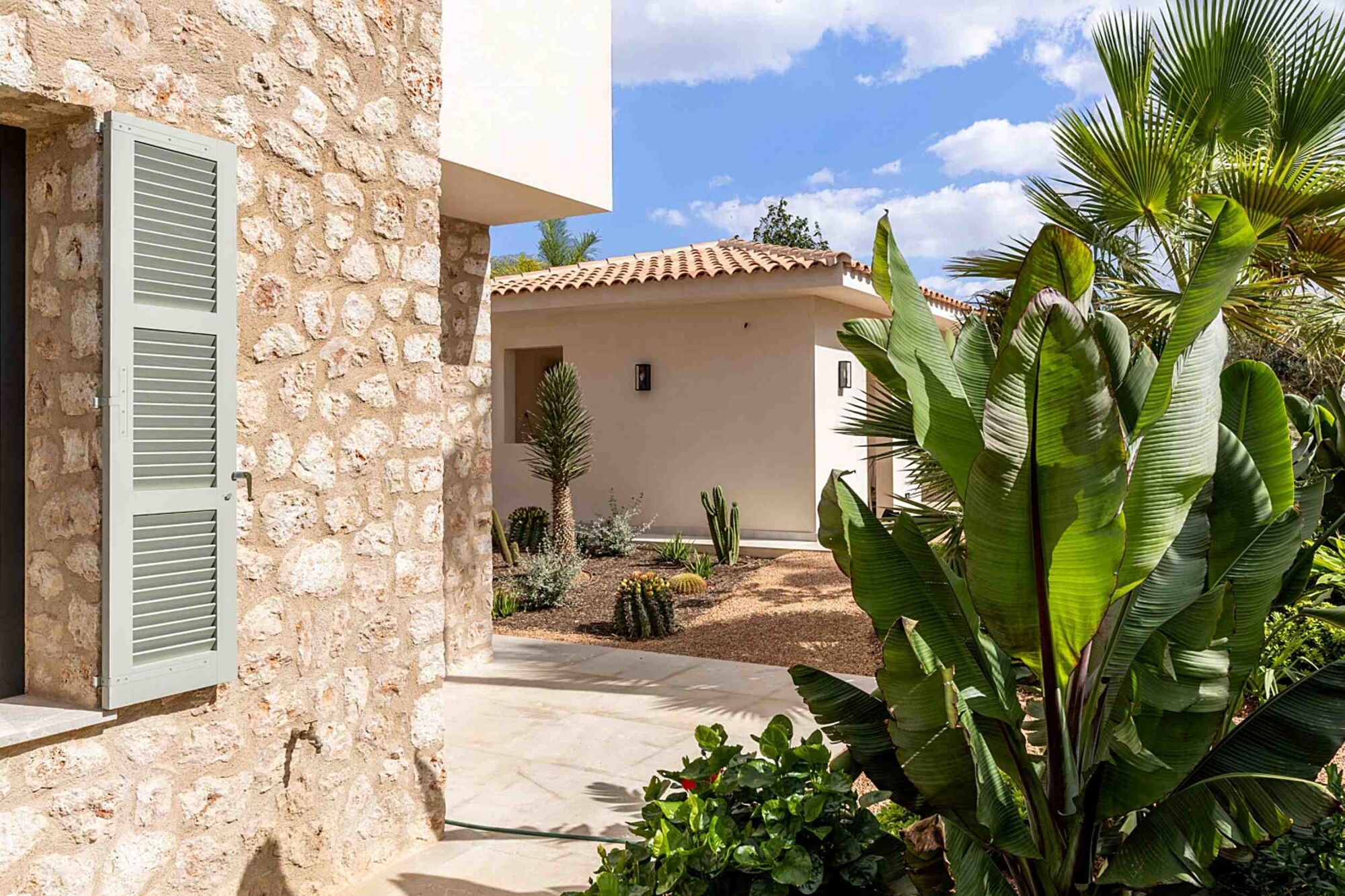 NEW CONSTRUCTION (Completed): Modern finca with swimming pool