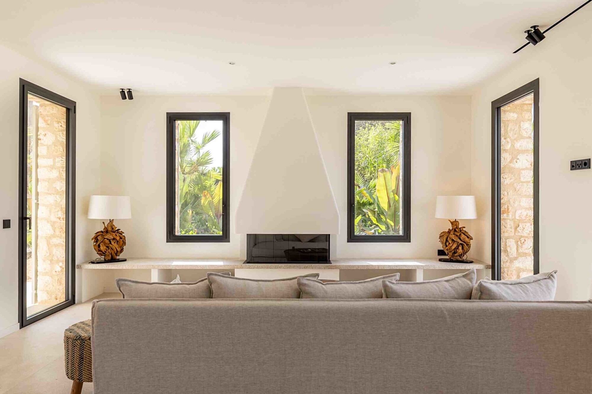 NEW CONSTRUCTION (Completed): Modern finca with swimming pool
