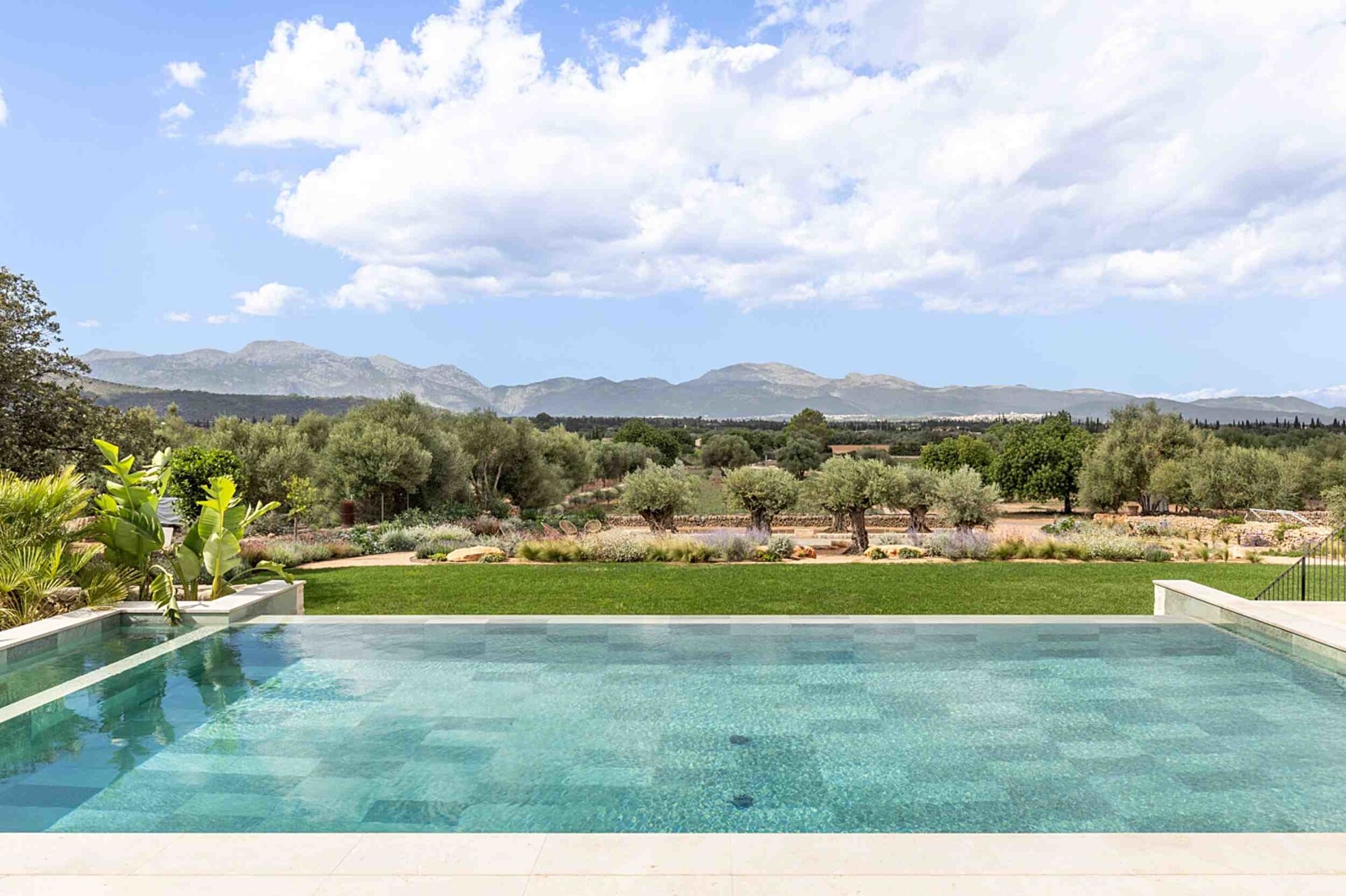 NEW CONSTRUCTION (Completed): Modern finca with swimming pool