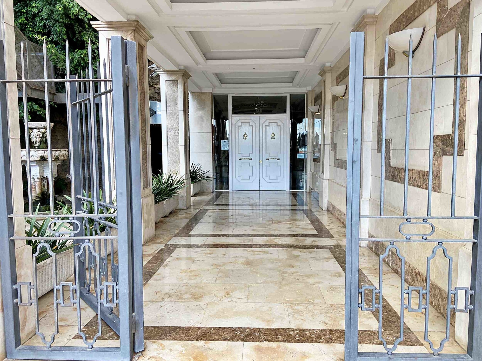 Renovated apartment with sea view in the heart of Palma