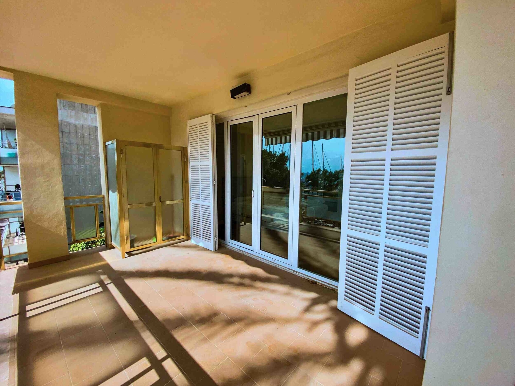 Renovated apartment with sea view in the heart of Palma