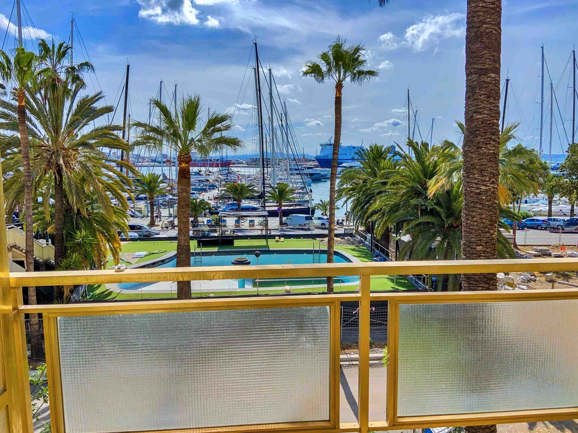 Renovated apartment with sea view in the heart of Palma