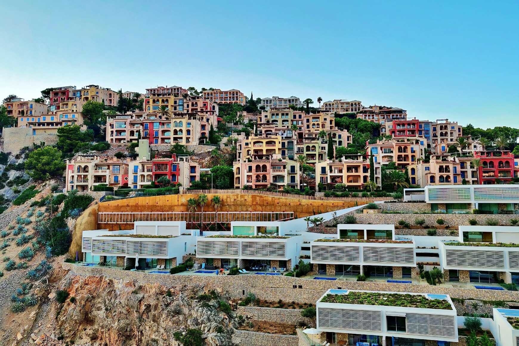 Fantastic garden apartment in luxury residence "Gran Folies"