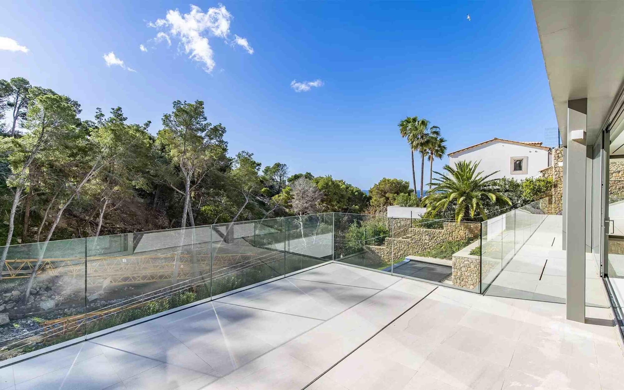 NEW BUILD: Modern villa with elevator and swimming pool