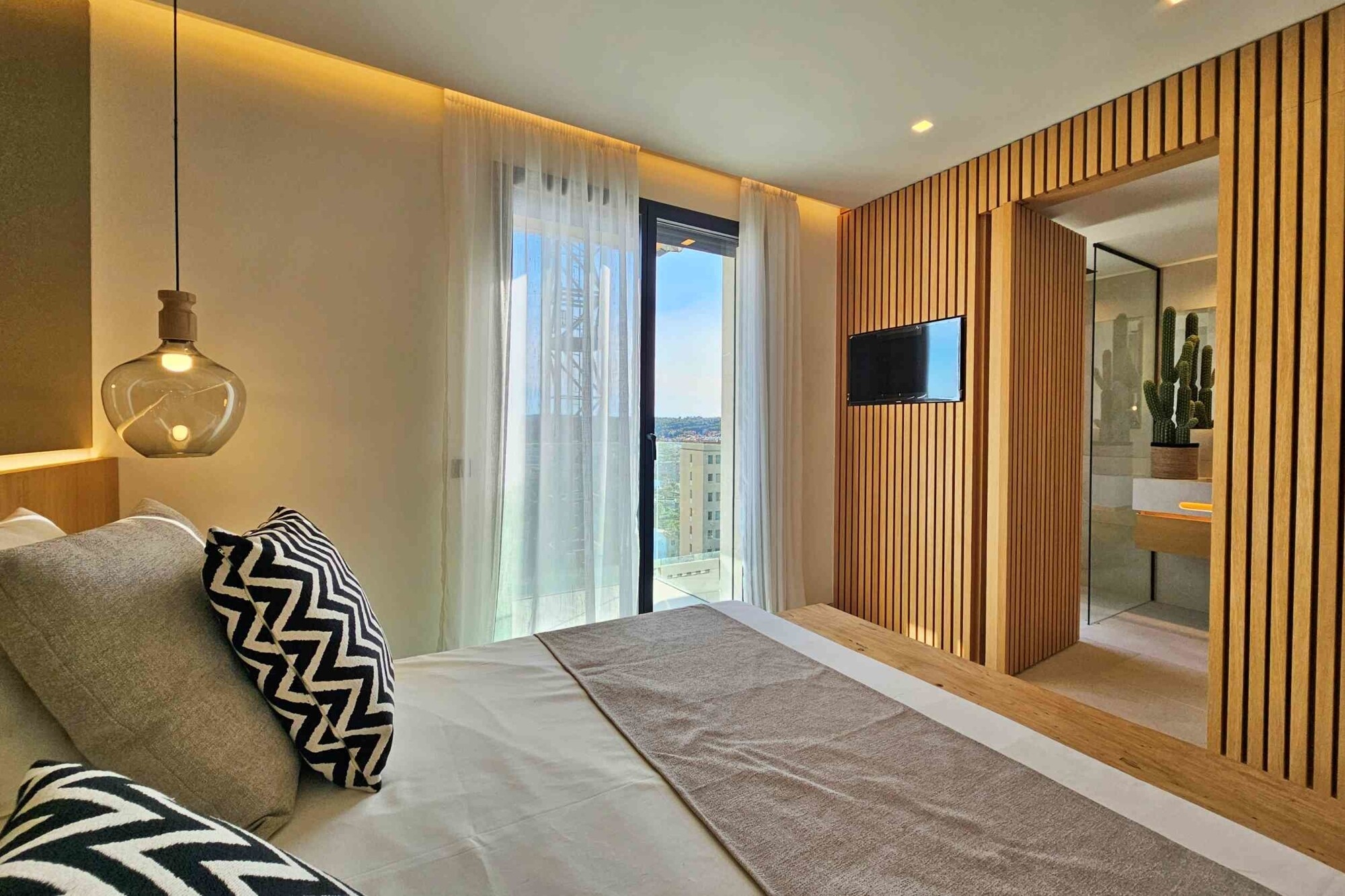 NEW BUILD (under construction): Family apartment with 4 bedrooms