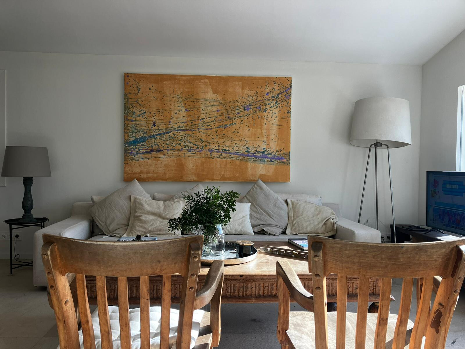 Modernes Haus mit Swimmingpool in ruhiger Wohnlage