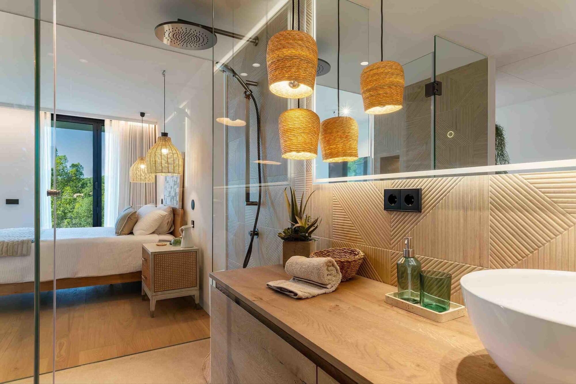 NEUBAU (fertiggestellt): Moderne Villa in bester Lage