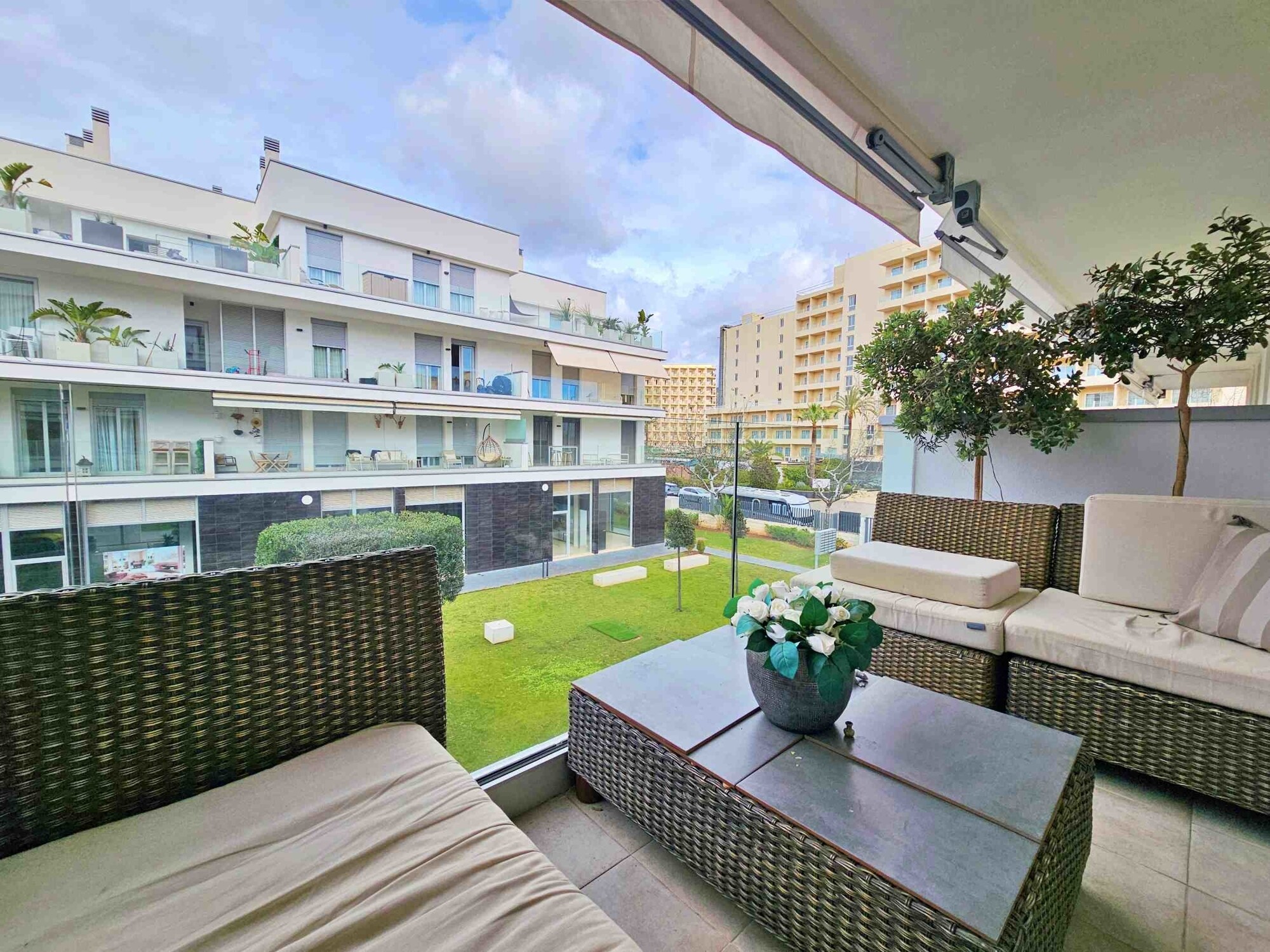 Modernes Apartment nur 200m vom Sandstrand entfernt