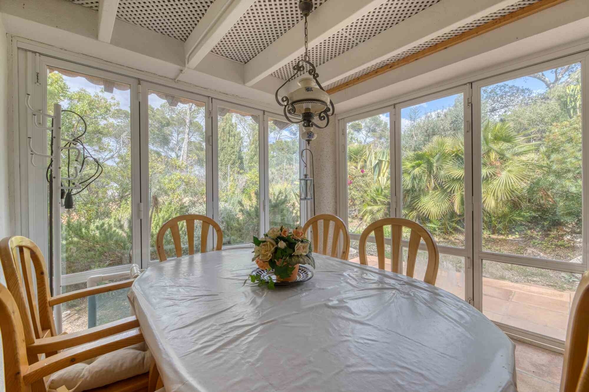 Mediterrane Villa mit spektakulärem Hafen- und Meerblick