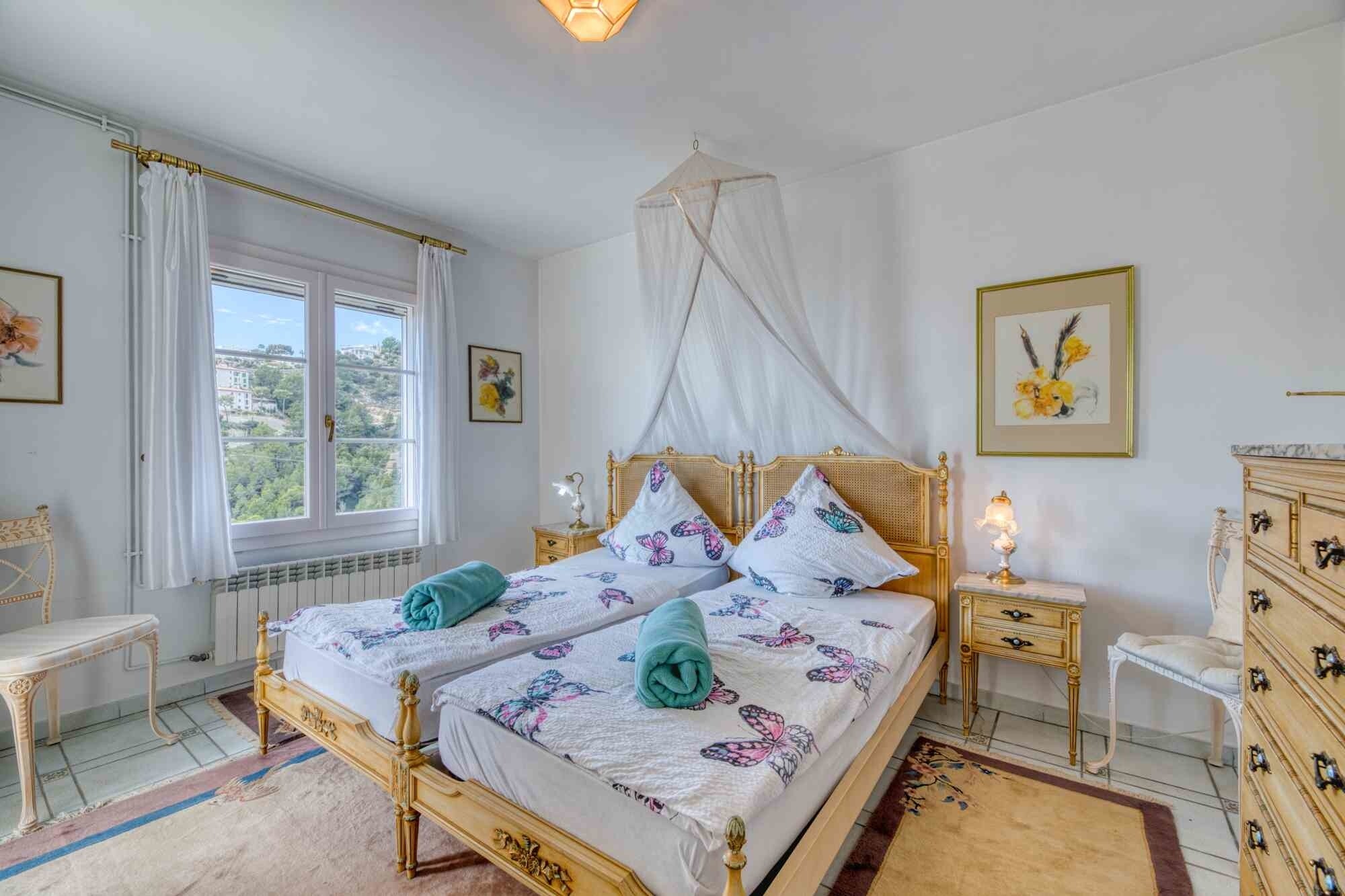 Mediterrane Villa mit spektakulärem Hafen- und Meerblick