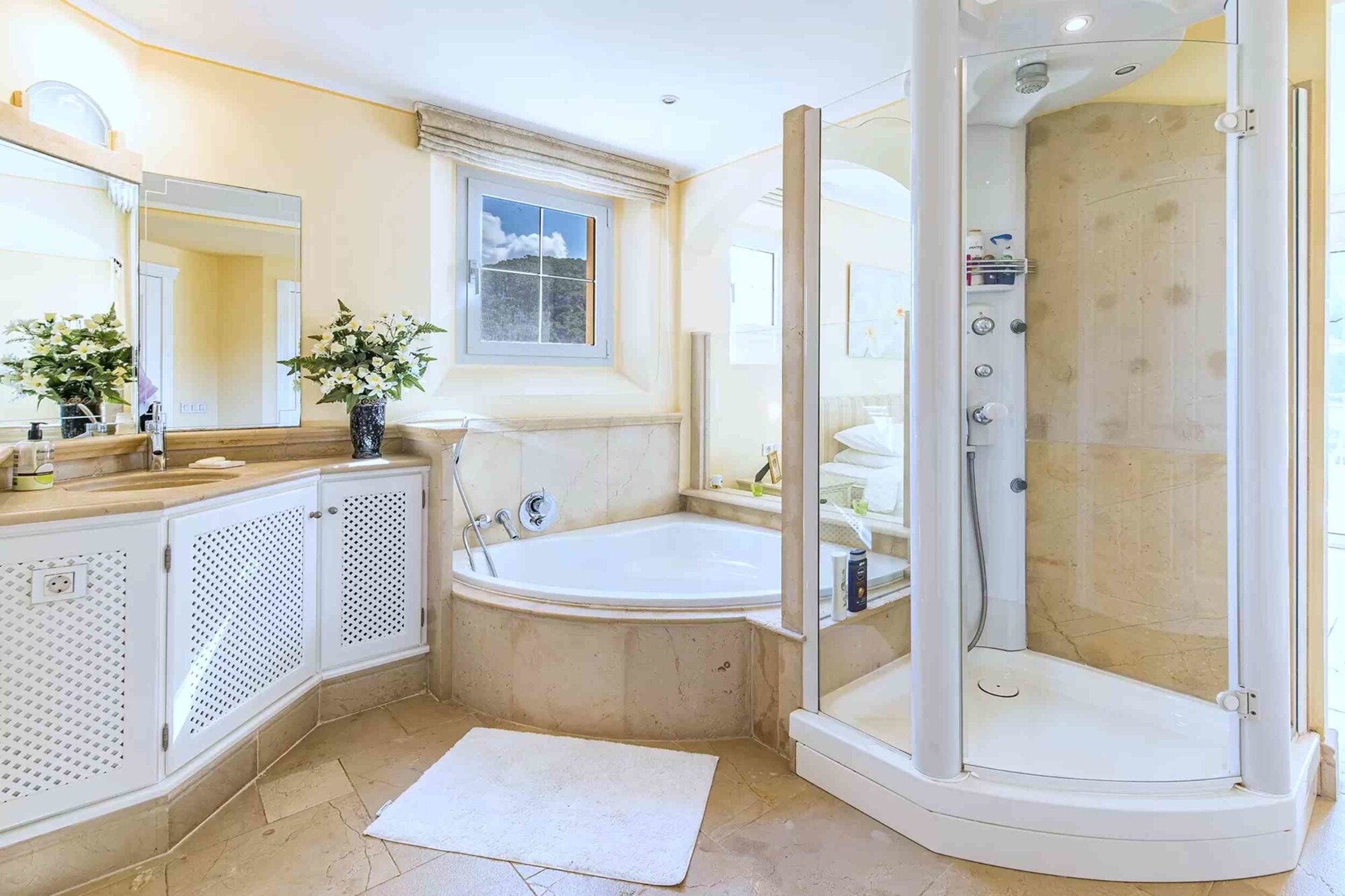 Große Penthouse Wohnung in Luxusresidenz "Gran Folies"